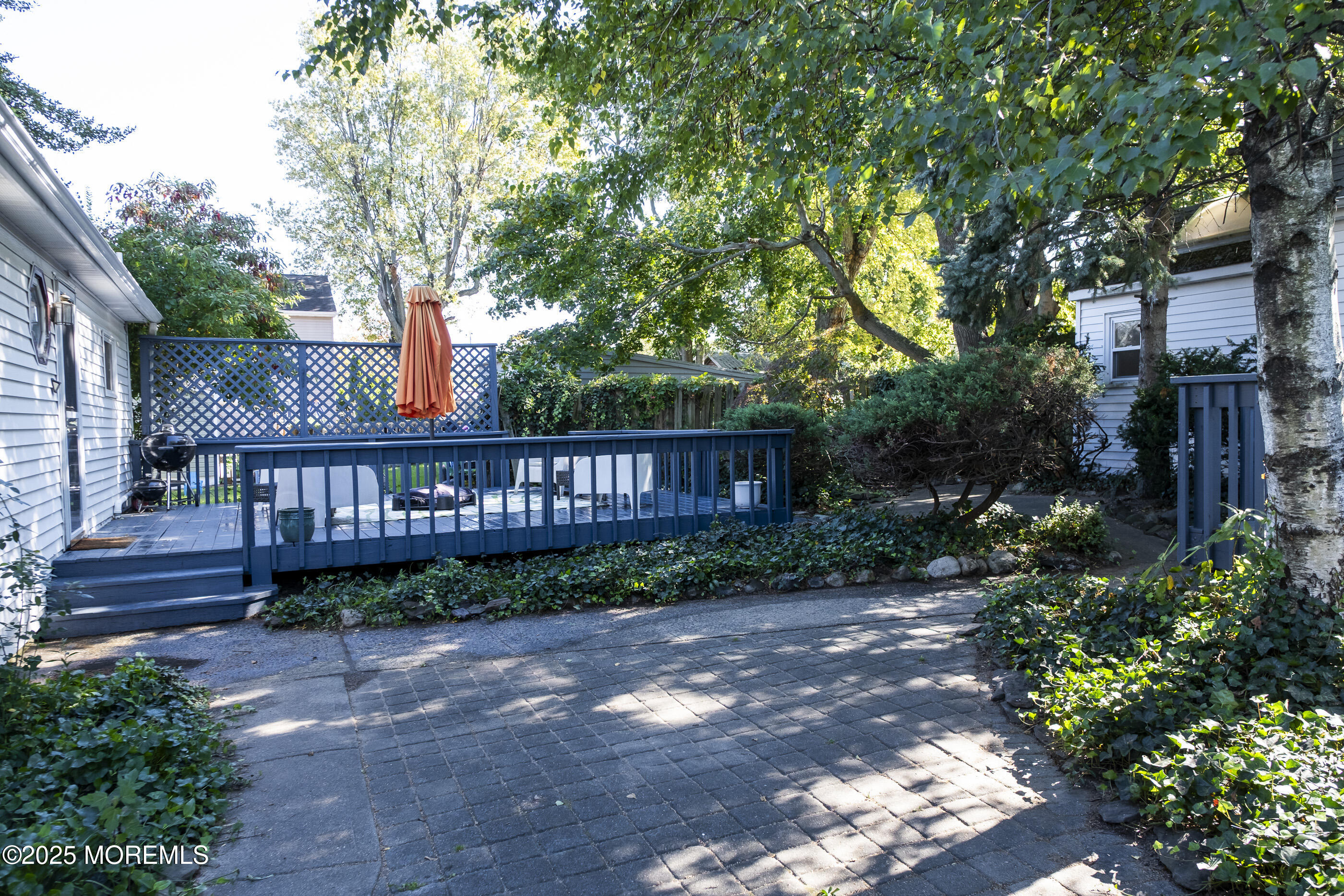 Leonardo, New Jersey, 07737, United States, 4 Bedrooms Bedrooms, ,3 BathroomsBathrooms,Residential,For Sale,1989142