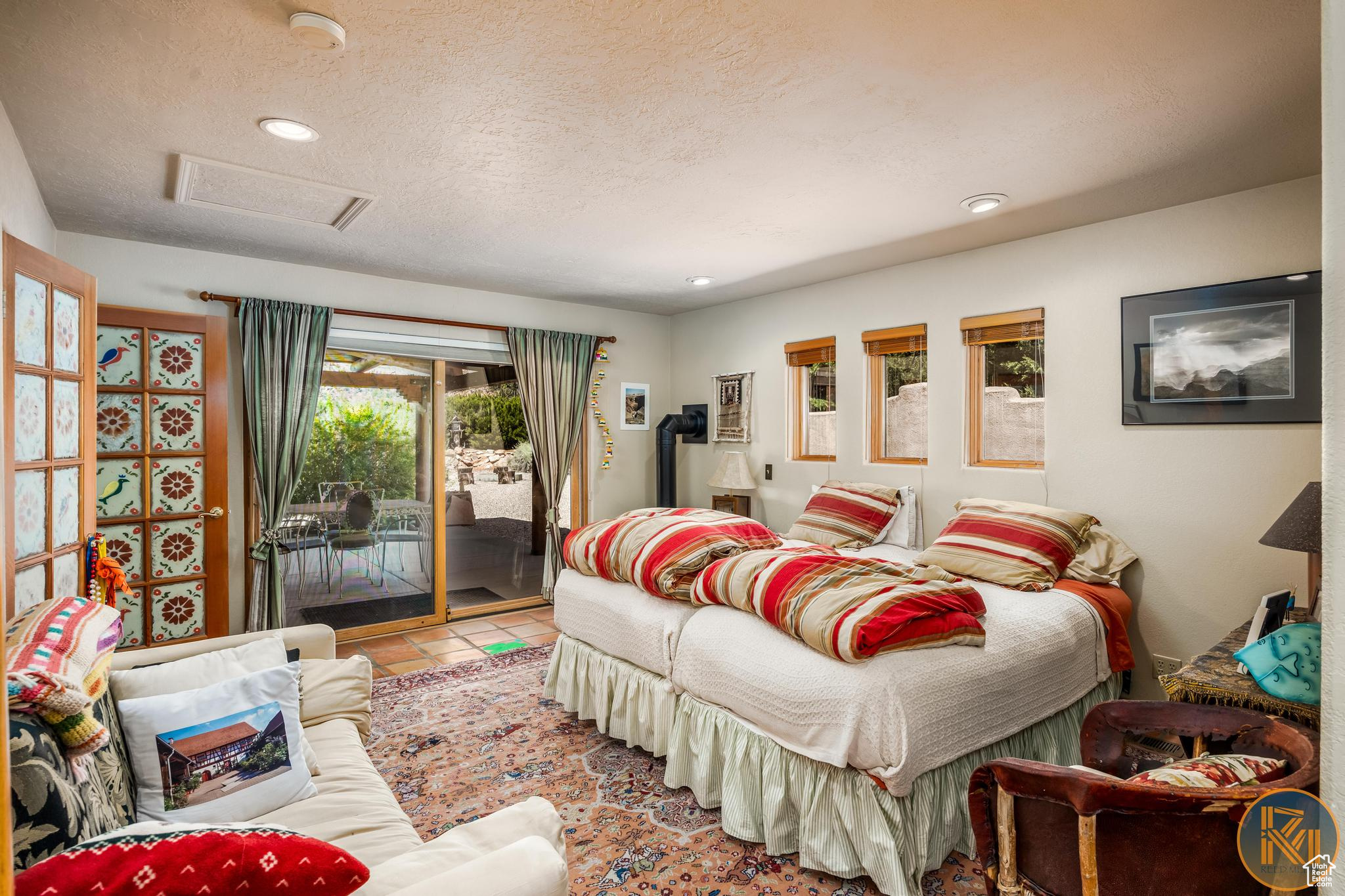 Kanab, Utah, 84741, United States, 2 Bedrooms Bedrooms, ,3 BathroomsBathrooms,Residential,For Sale,1903679