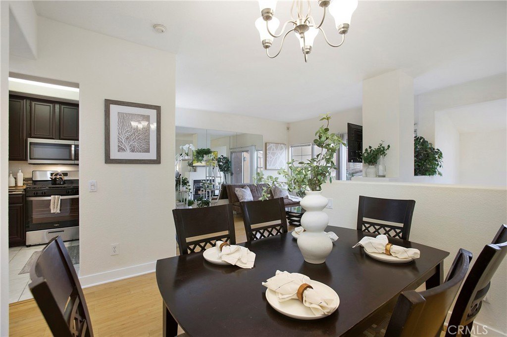 Anaheim, California, 92808, United States, 2 Bedrooms Bedrooms, ,2 BathroomsBathrooms,Residential,For Sale,1917583