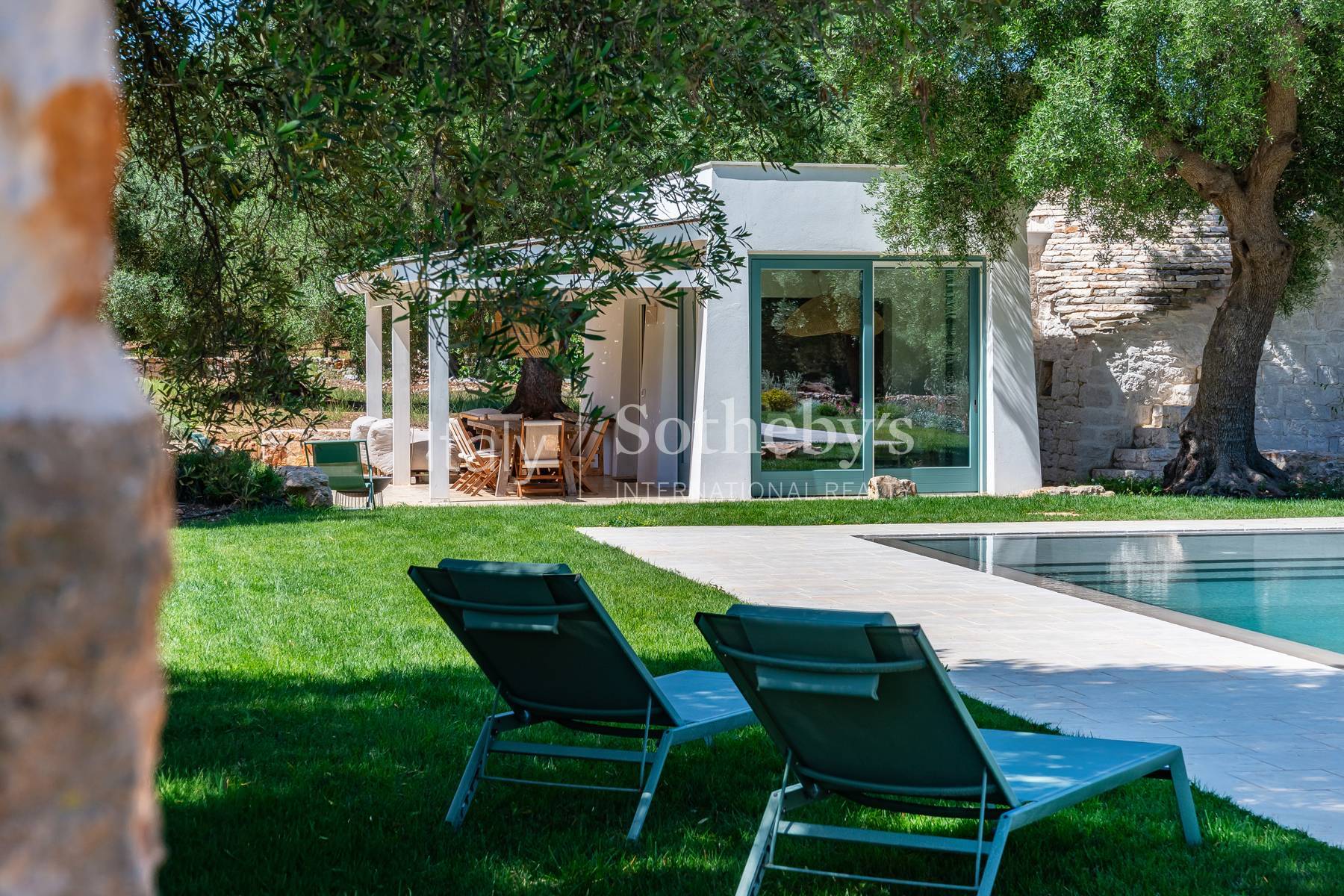  Refined trulli residence with swimming pool surrounded by nature - 物件實景
