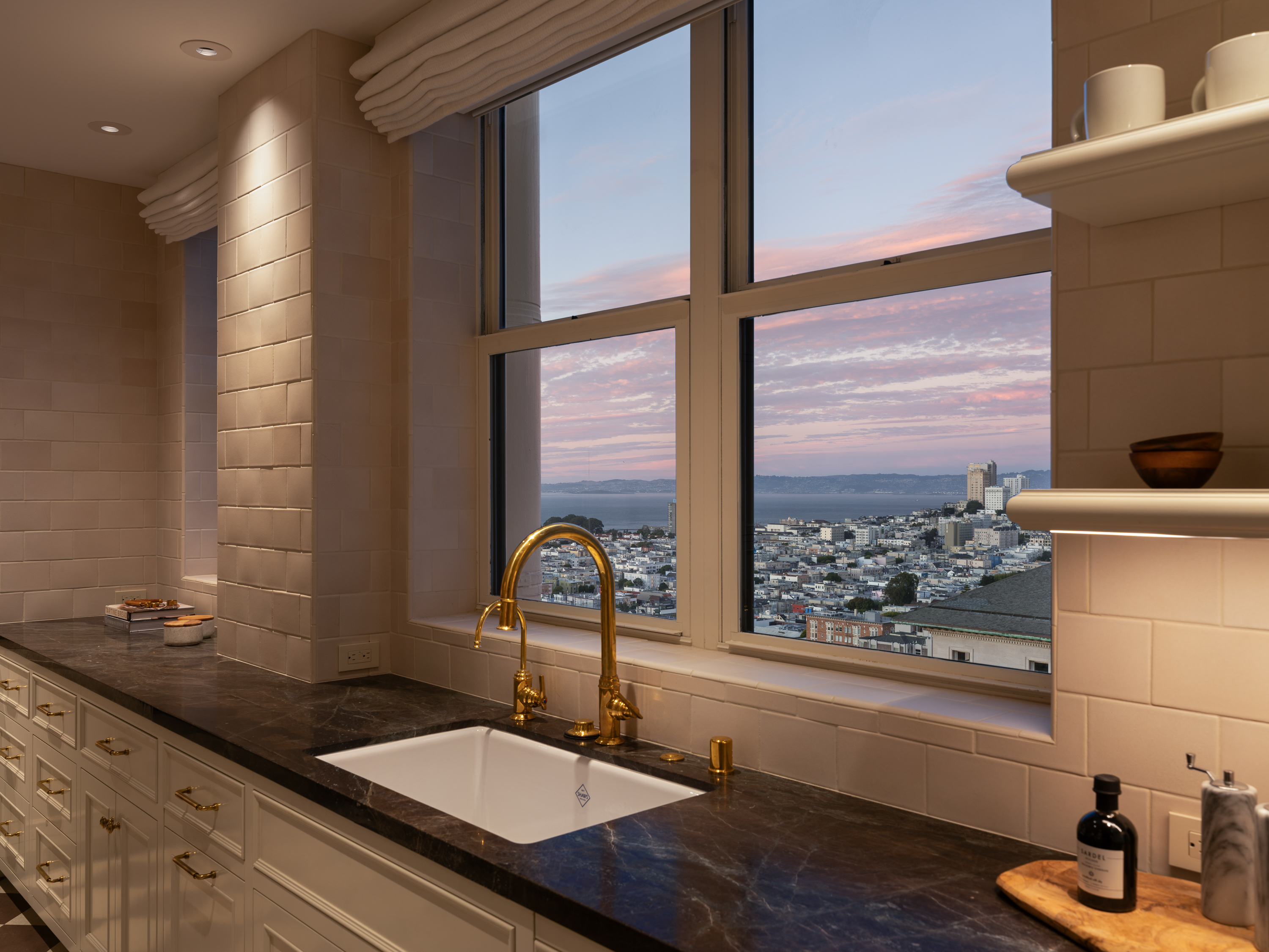  Pacific Heights’ Ultimate View Apartment - 物件實景