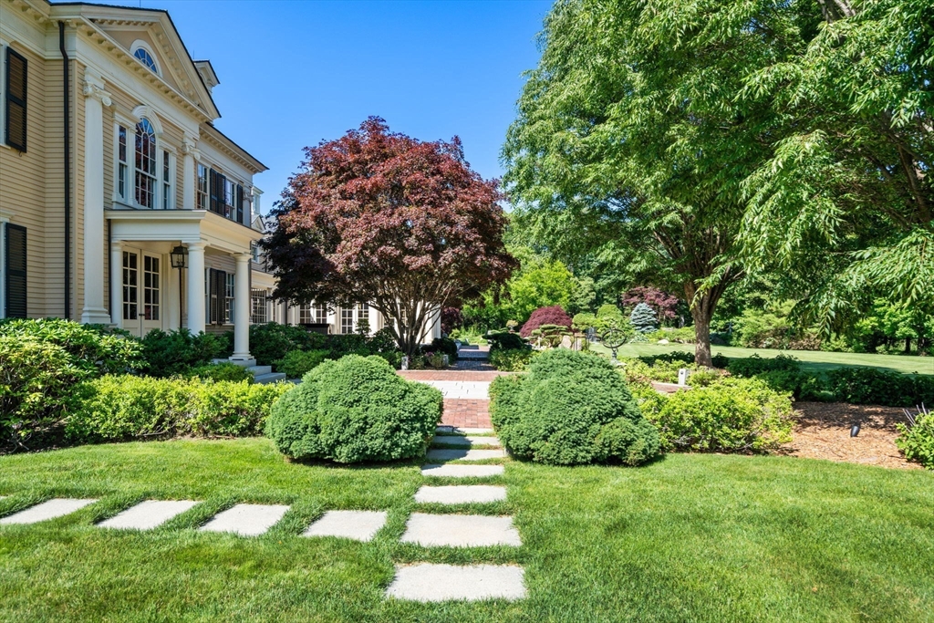 Concord, Massachusetts, 01742, United States, 6 Bedrooms Bedrooms, ,9 BathroomsBathrooms,Residential,For Sale,2000973