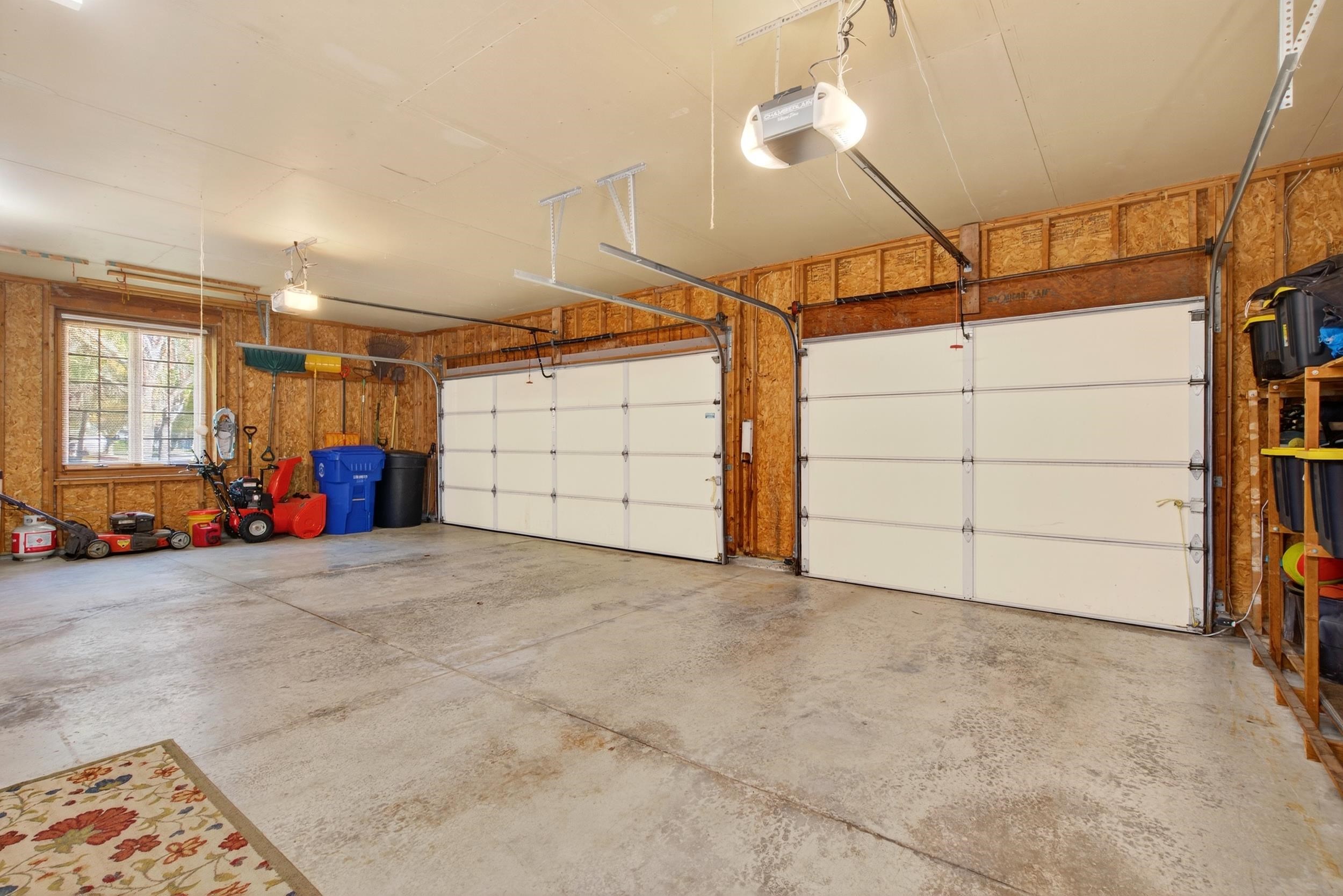 Appleton, Wisconsin, 54913, United States, 3 Bedrooms Bedrooms, ,3 BathroomsBathrooms,Residential,For Sale,1976936