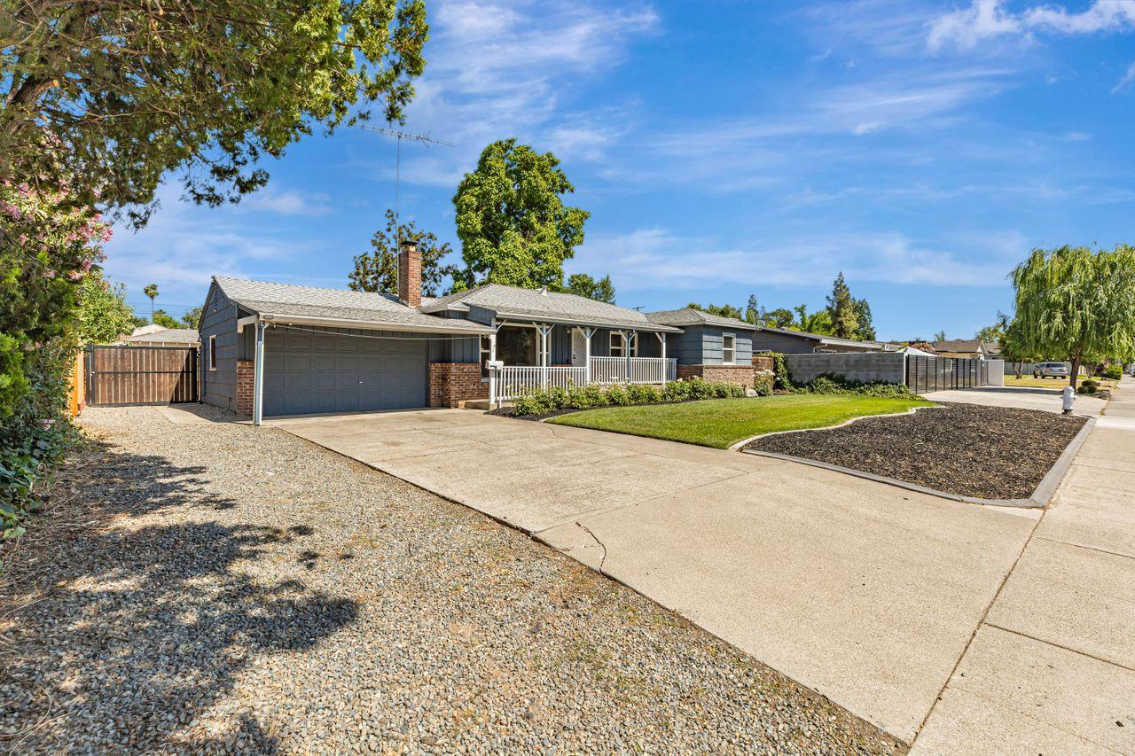 Sacramento, California, 95864, United States, 3 Bedrooms Bedrooms, ,2 BathroomsBathrooms,Residential,For Sale,1838270