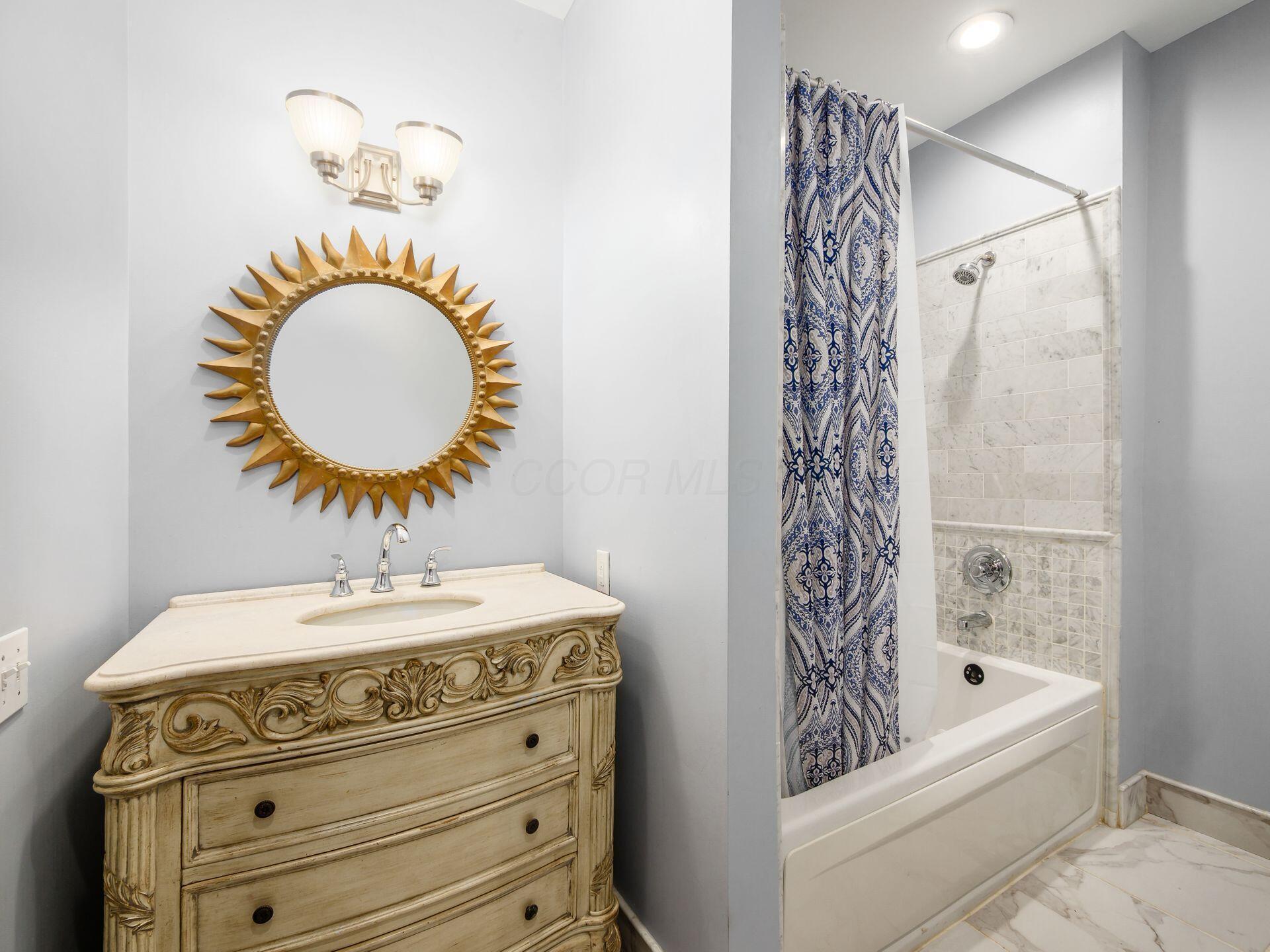 Columbus, Ohio, 43201, United States, 3 Bedrooms Bedrooms, ,4 BathroomsBathrooms,Residential,For Sale,1858166