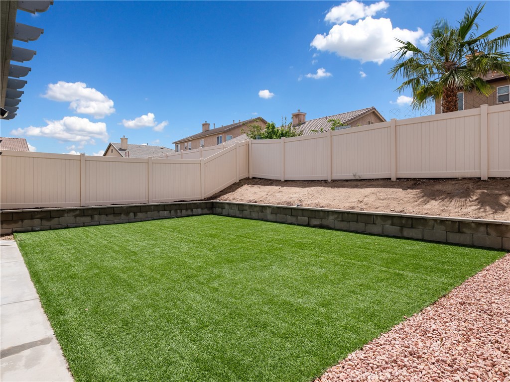 Hesperia, California, 92345, United States, 4 Bedrooms Bedrooms, ,3 BathroomsBathrooms,Residential,For Sale,1874761