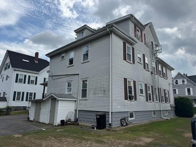 Taunton, Massachusetts, 02780, United States, 8 Bedrooms Bedrooms, ,Residential,For Sale,1977184