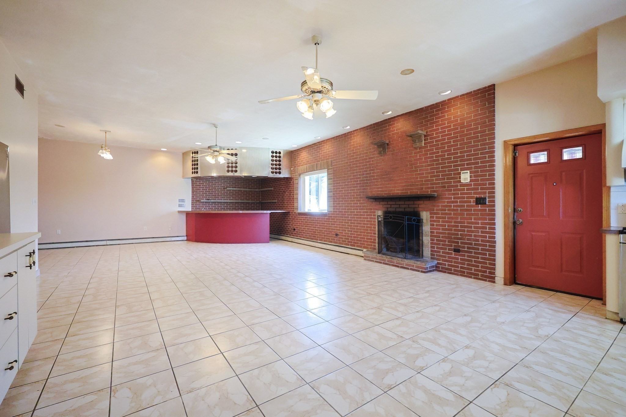 Revere, Massachusetts, 02151, United States, 4 Bedrooms Bedrooms, ,2 BathroomsBathrooms,Residential,For Sale,1934977