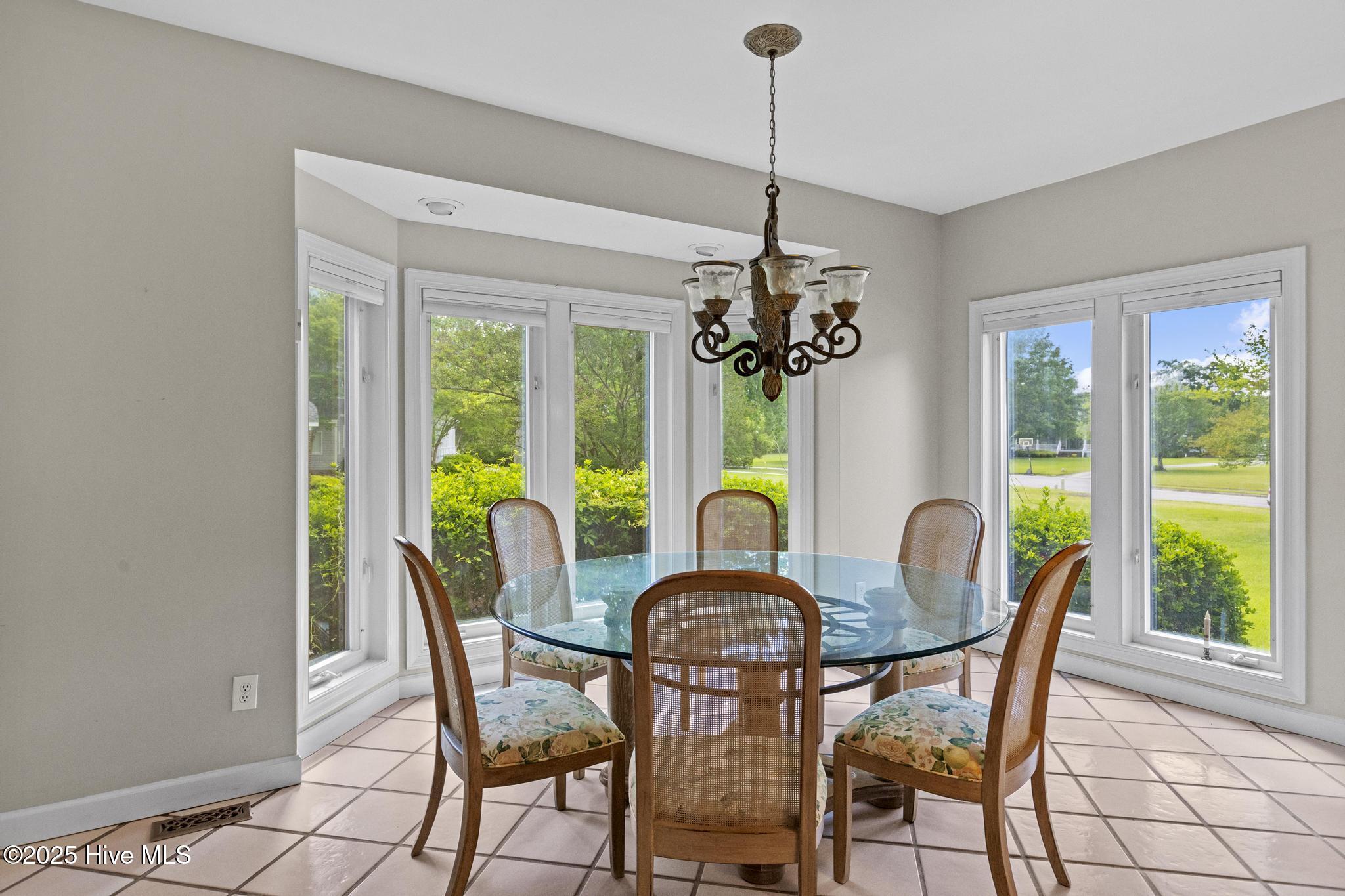 Jacksonville, North Carolina, 28540, United States, 4 Bedrooms Bedrooms, ,5 BathroomsBathrooms,Residential,For Sale,1944565