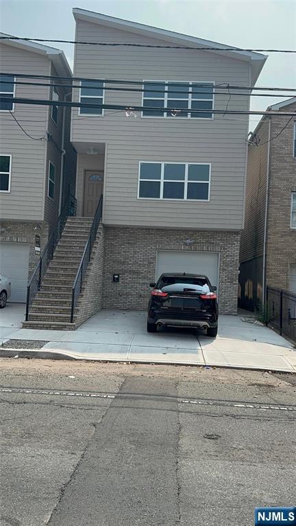 Newark, New Jersey, 07103, United States, 6 Bedrooms Bedrooms, ,5 BathroomsBathrooms,Residential,For Sale,1928063