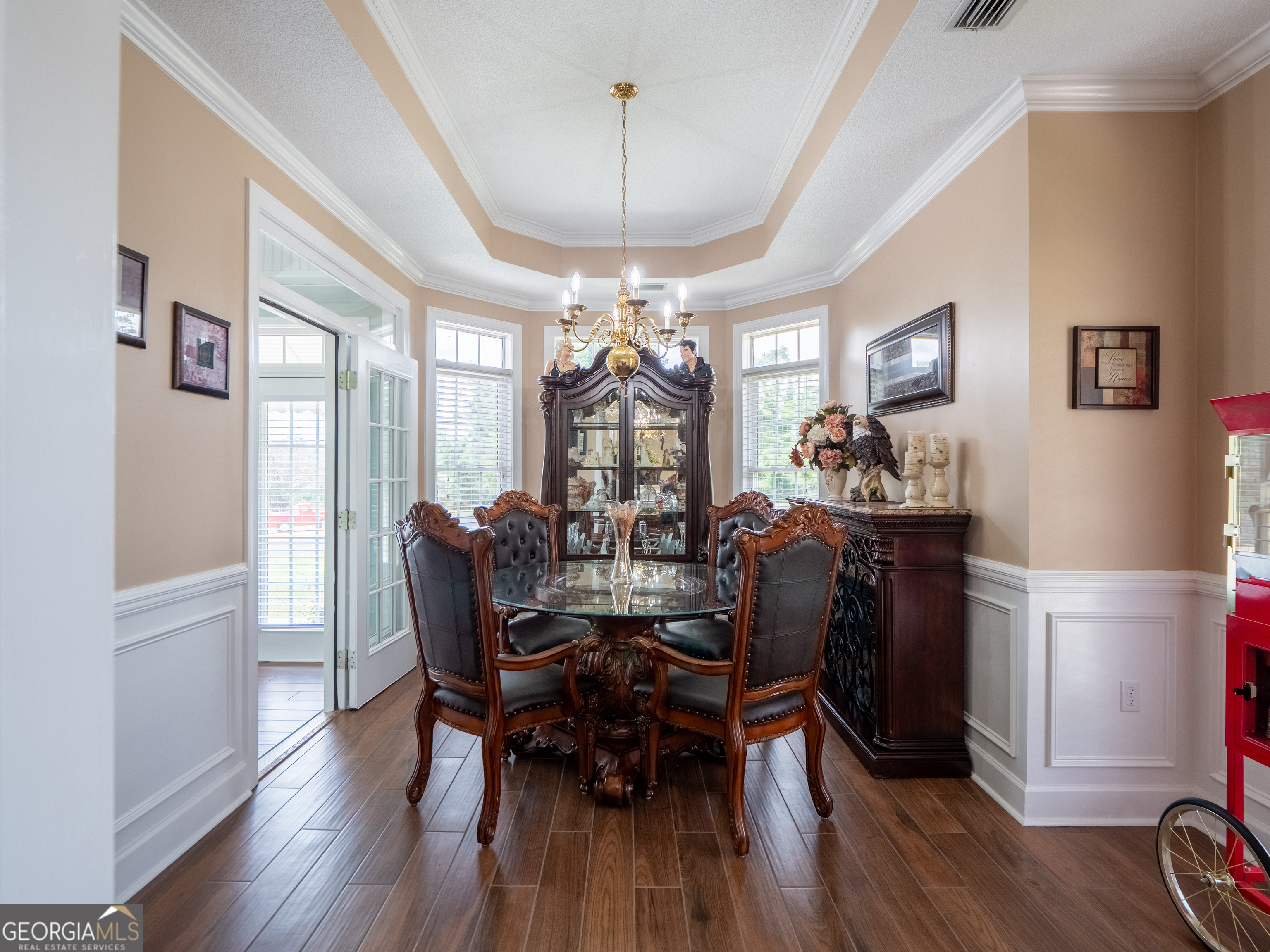 Valdosta, Georgia, 31601, United States, 3 Bedrooms Bedrooms, ,4 BathroomsBathrooms,Residential,For Sale,1836359