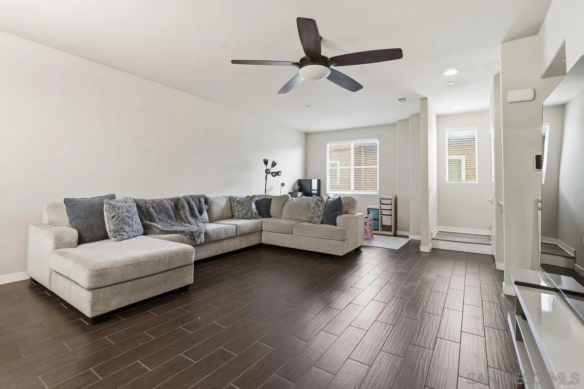 San Diego, California, 92120, United States, 3 Bedrooms Bedrooms, ,3 BathroomsBathrooms,Residential,For Sale,1997272