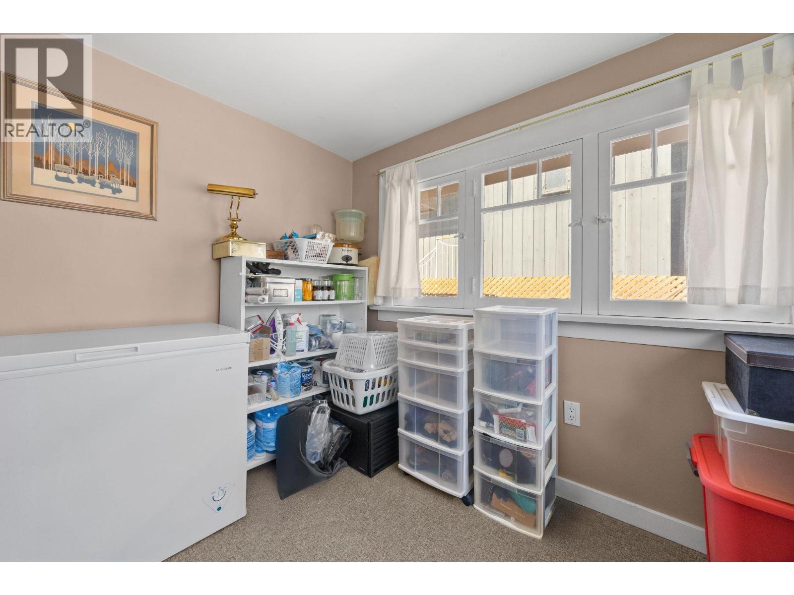 KELOWNA, British Columbia, V1Y 1A7, CA, 2 Bedrooms Bedrooms, ,1 BathroomBathrooms,Residential,For Sale,1949205