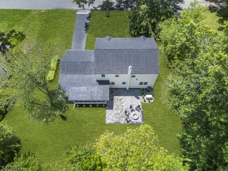 Berkeley Heights Twp., New Jersey, 07922, United States, 5 Bedrooms Bedrooms, ,3 BathroomsBathrooms,Residential,For Sale,1927400
