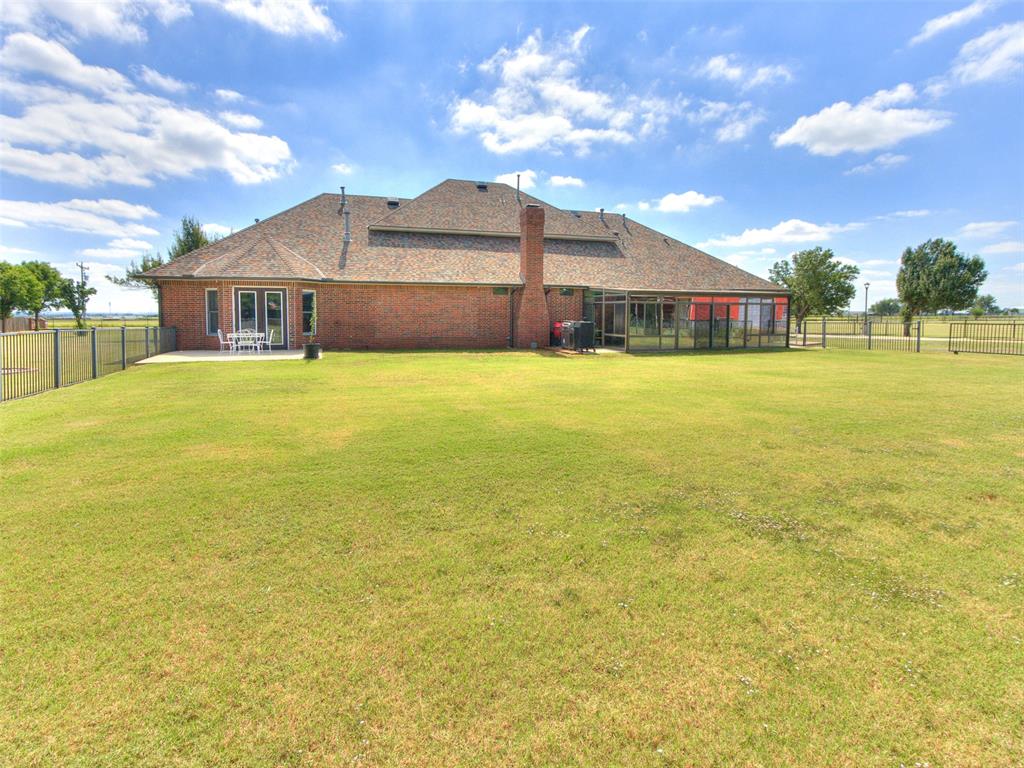 Edmond, Oklahoma, 73025, United States, 4 Bedrooms Bedrooms, ,5 BathroomsBathrooms,Residential,For Sale,1974712