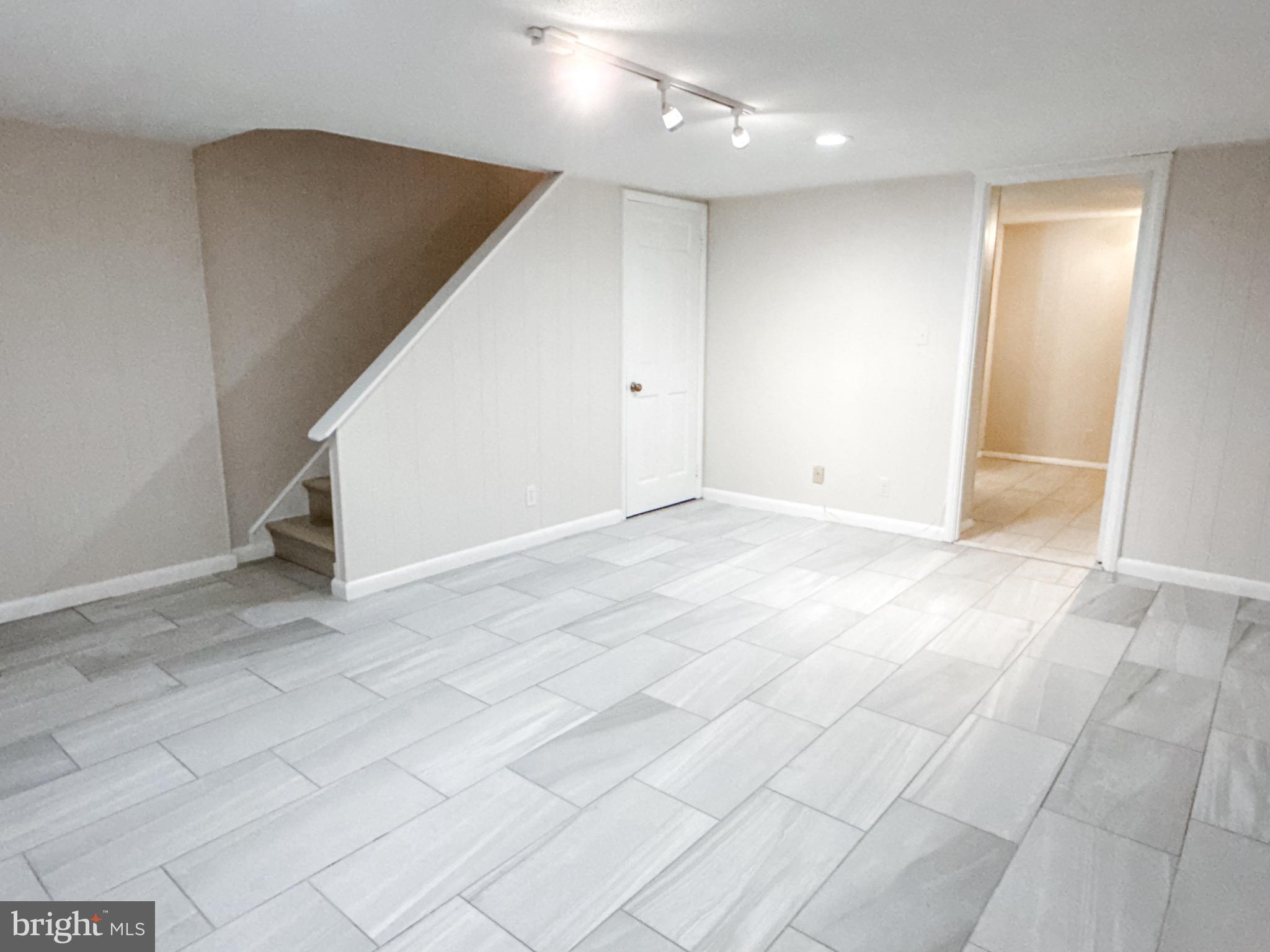 Arlington, Virginia, 22206, United States, 2 Bedrooms Bedrooms, ,2 BathroomsBathrooms,Residential,For Sale,1976928