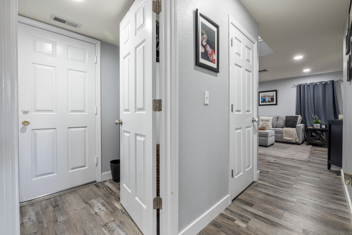 Ripon, California, 95366, United States, 6 Bedrooms Bedrooms, ,3 BathroomsBathrooms,Residential,For Sale,1978022