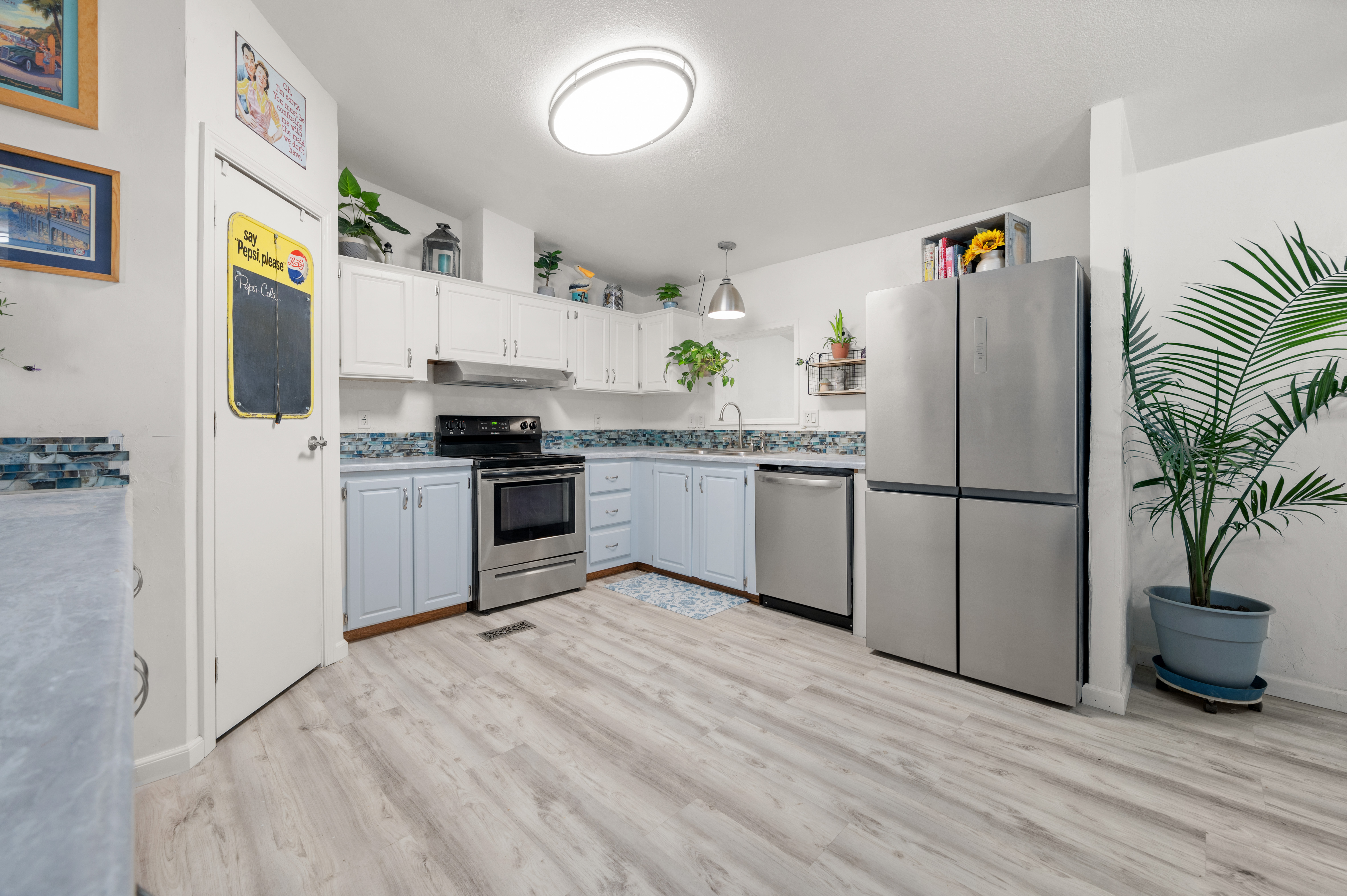 Prineville, Oregon, 97754, United States, 3 Bedrooms Bedrooms, ,2 BathroomsBathrooms,Residential,For Sale,1821437