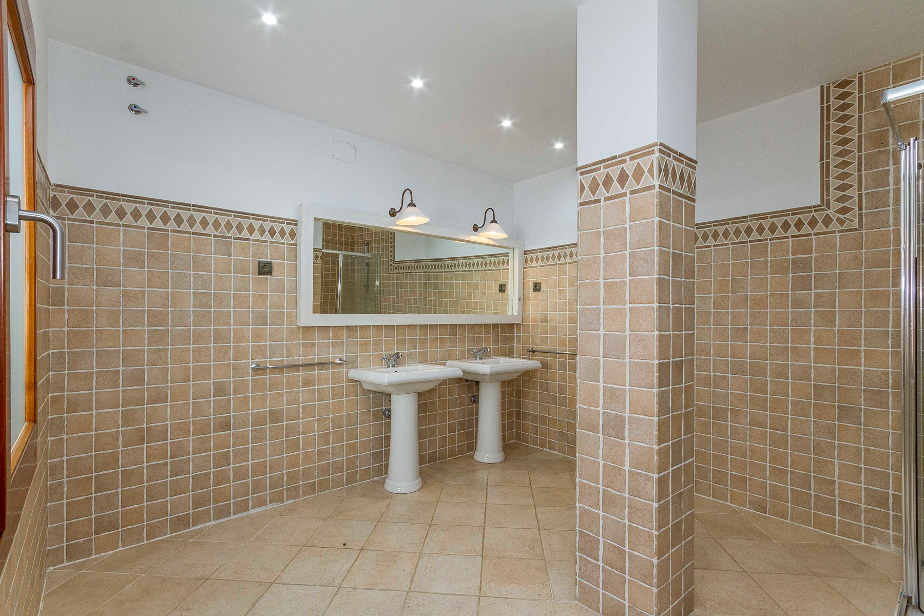  Spectacular detached villa in an excellent Ciudalcampo location - 物件實景