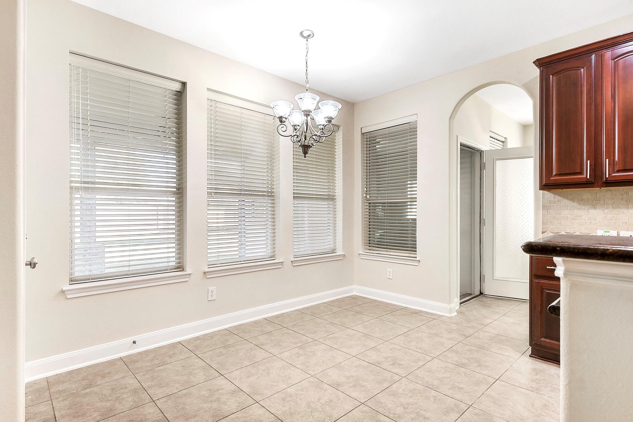 Katy, Texas, 77494, United States, 6 Bedrooms Bedrooms, ,4 BathroomsBathrooms,Residential,For Sale,1986069