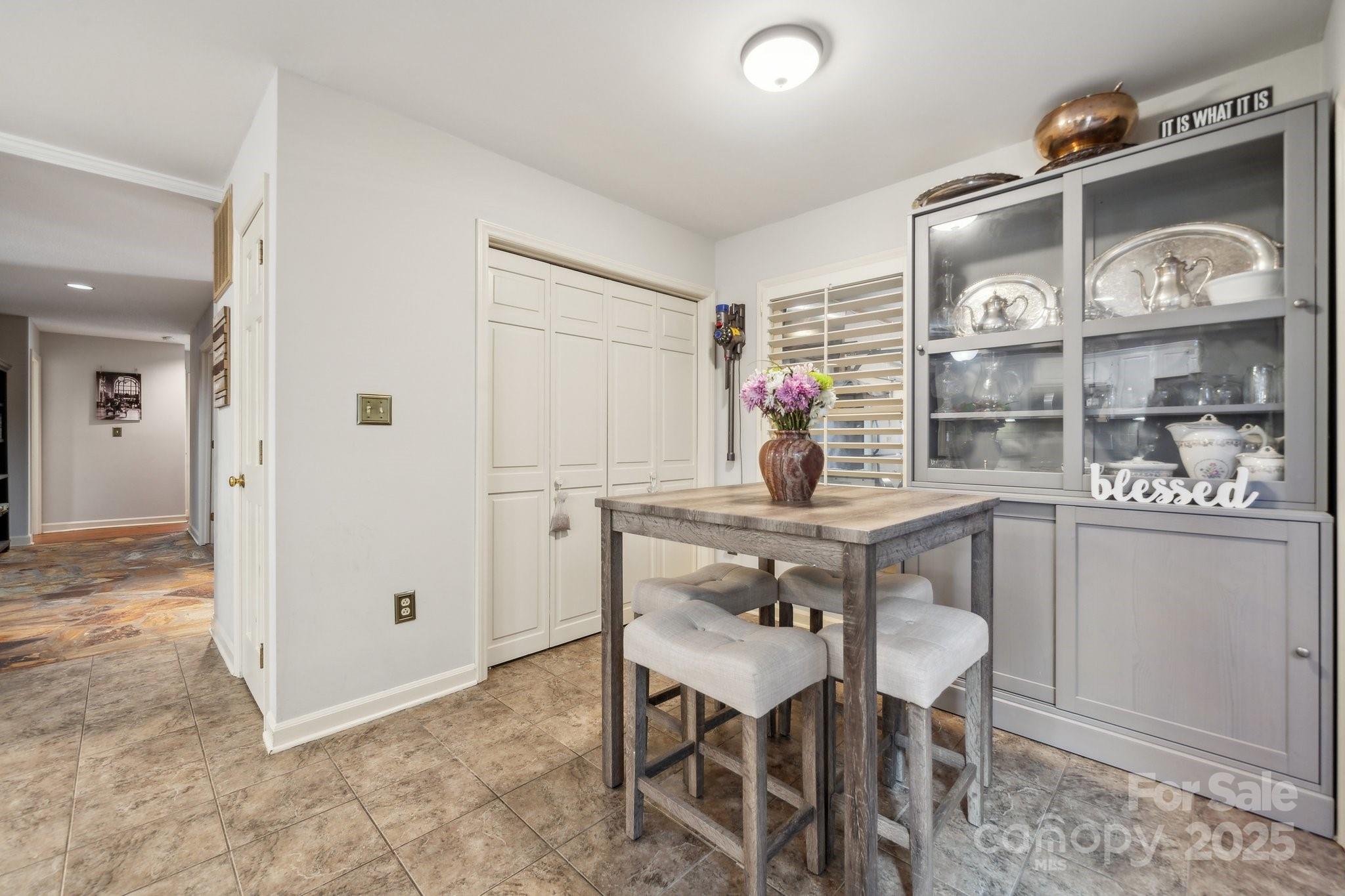 Clover, South Carolina, 29710, United States, 3 Bedrooms Bedrooms, ,2 BathroomsBathrooms,Residential,For Sale,1795322