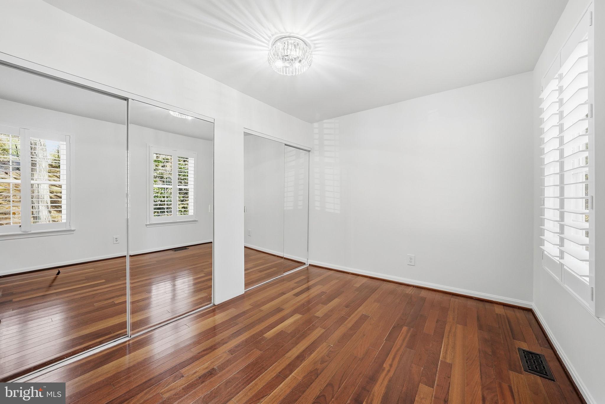 Dunkirk, Maryland, 20754, United States, 4 Bedrooms Bedrooms, ,4 BathroomsBathrooms,Residential,For Sale,1990443