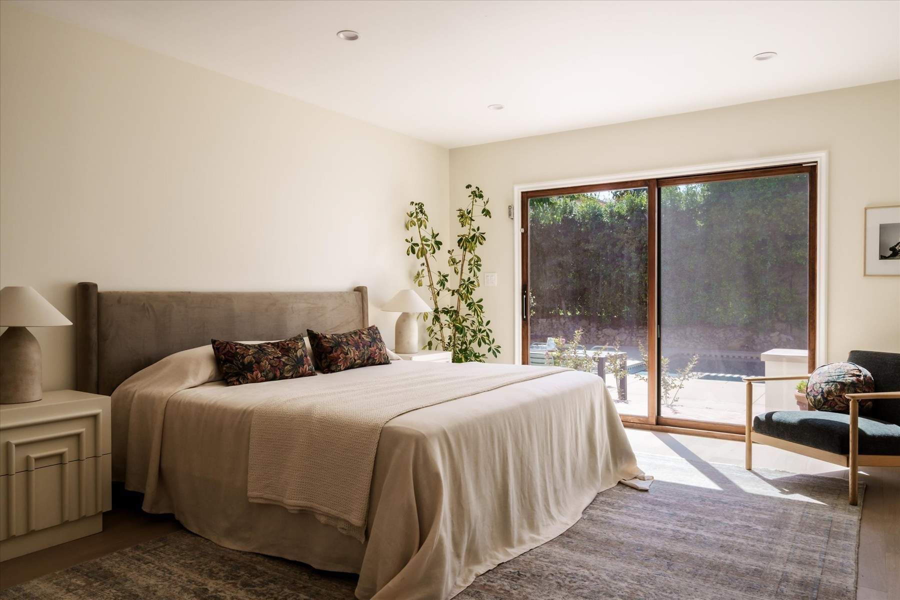  1545 N Benton Way - 物件實景