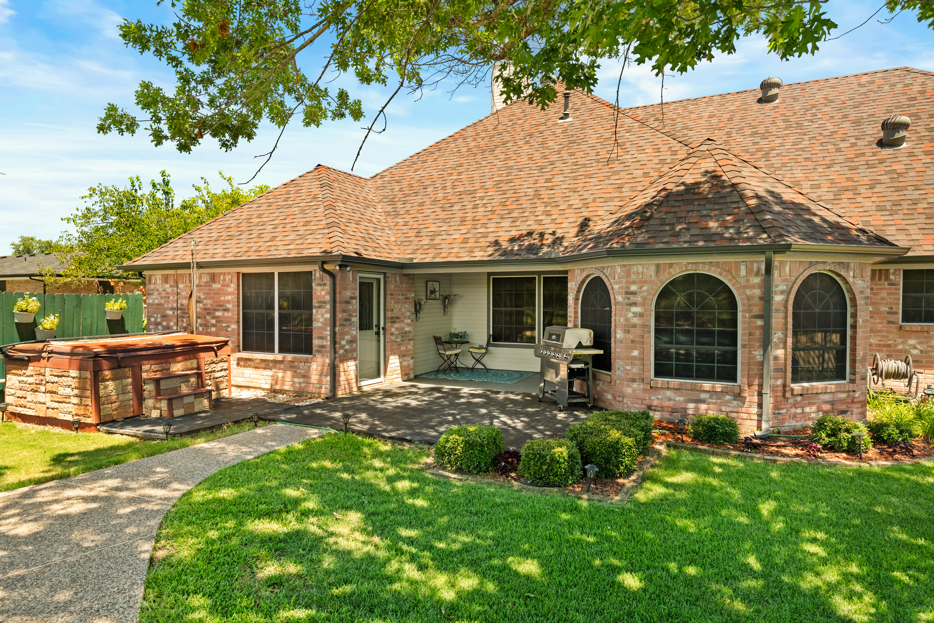 Caddo Mills, Texas, 75135, United States, 4 Bedrooms Bedrooms, ,3 BathroomsBathrooms,Residential,For Sale,2006415