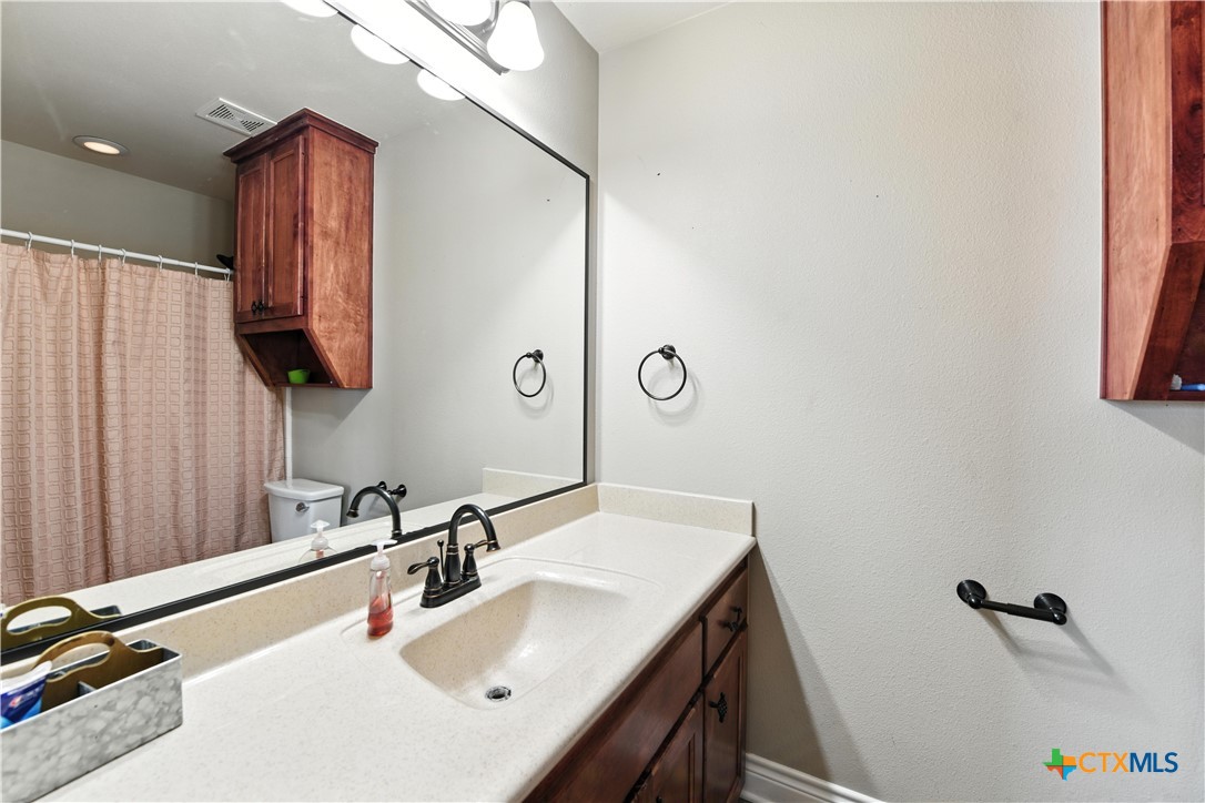 Kempner, Texas, 76539, United States, 4 Bedrooms Bedrooms, ,4 BathroomsBathrooms,Residential,For Sale,1903340