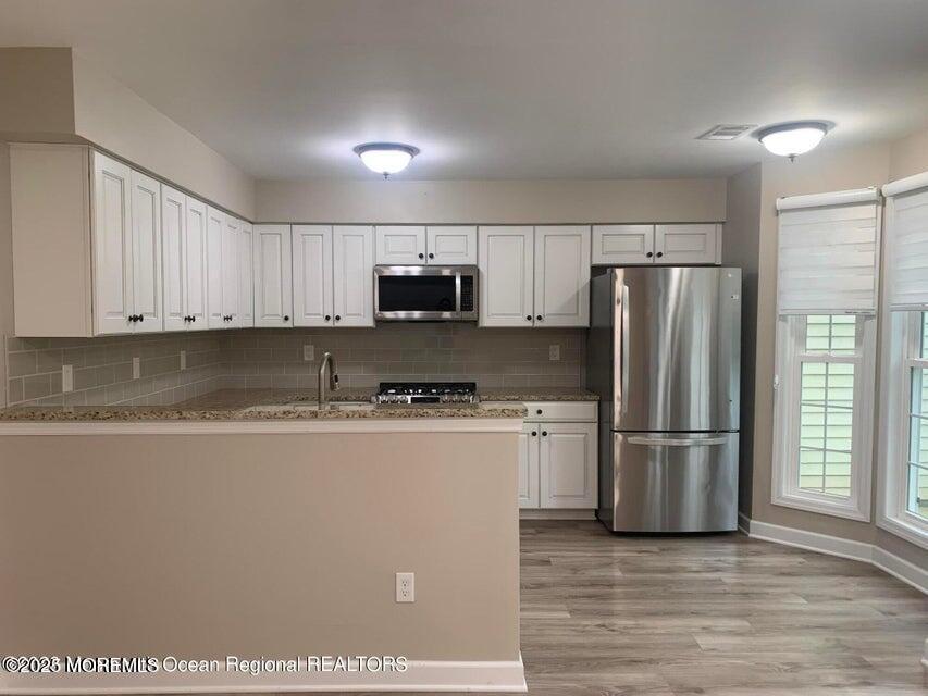 Howell, New Jersey, 07731, United States, 3 Bedrooms Bedrooms, ,3 BathroomsBathrooms,Residential,For Sale,1995163