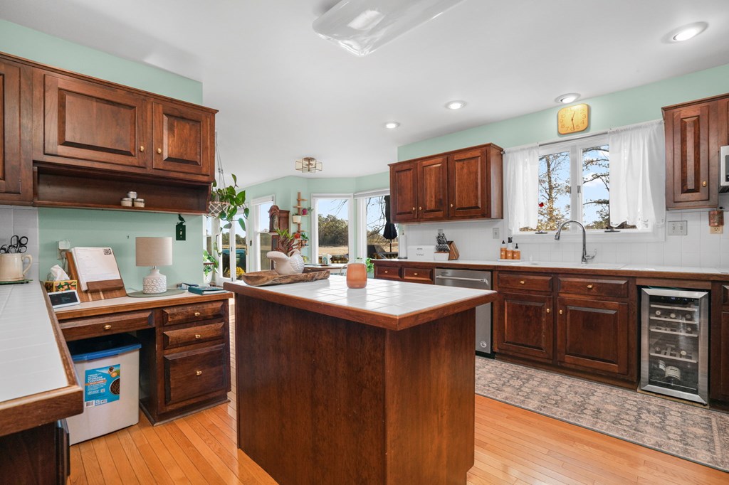 Onancok, Virginia, 23417, United States, 3 Bedrooms Bedrooms, ,3 BathroomsBathrooms,Residential,For Sale,1992886