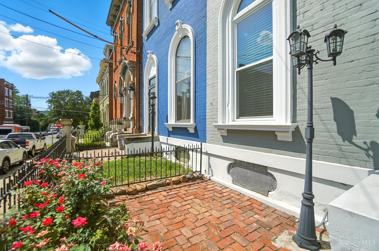 Cincinnati, Ohio, 45214, United States, 4 Bedrooms Bedrooms, ,3 BathroomsBathrooms,Residential,For Sale,1955713