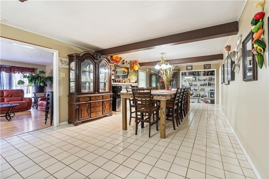 Siloam Springs, Arkansas, 72761, United States, 3 Bedrooms Bedrooms, ,4 BathroomsBathrooms,Residential,For Sale,1981853