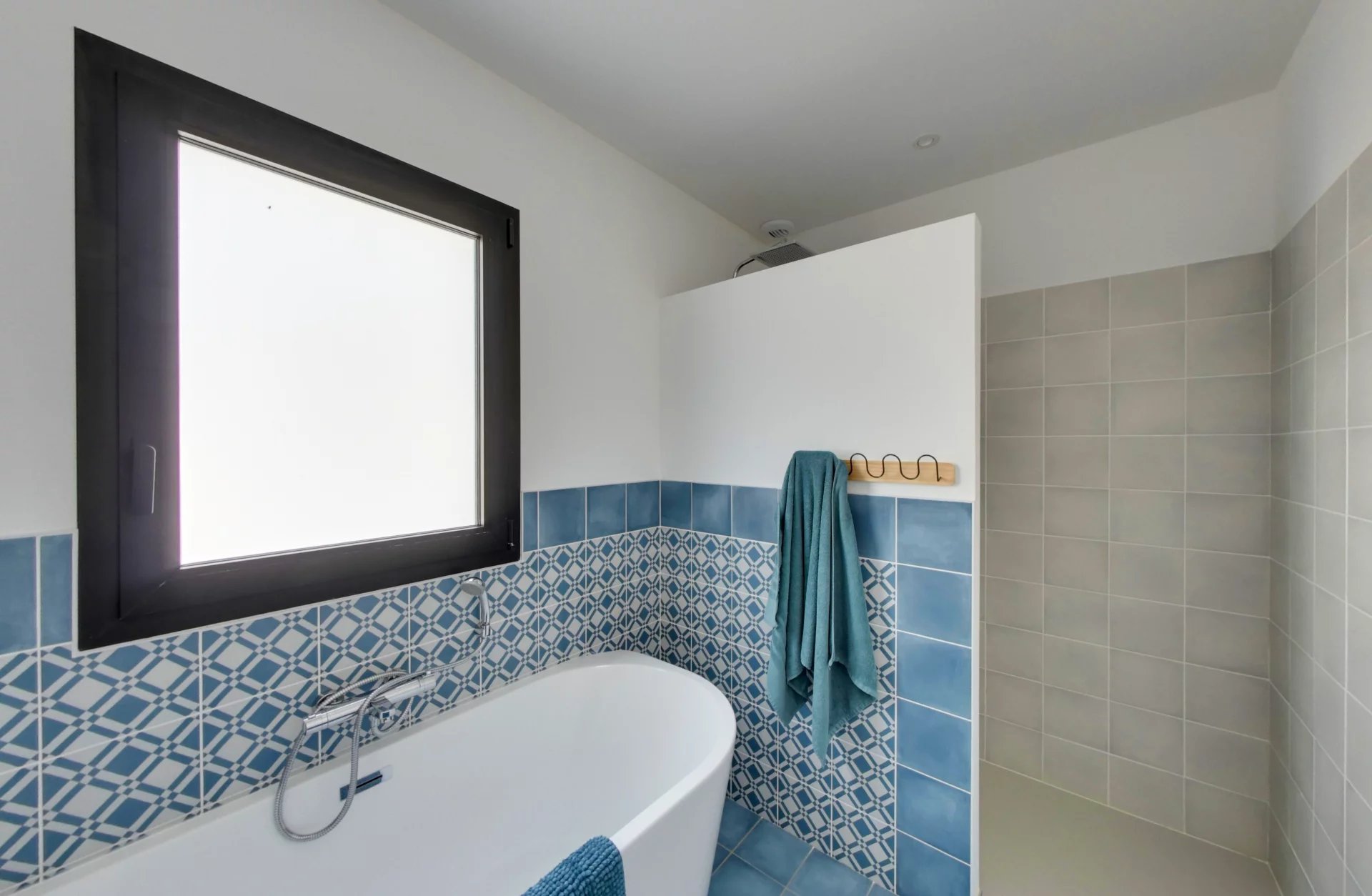 Perpignan, Occitanie, 66000, FR, 4 Bedrooms Bedrooms, ,2 BathroomsBathrooms,Residential,For Sale,1999790