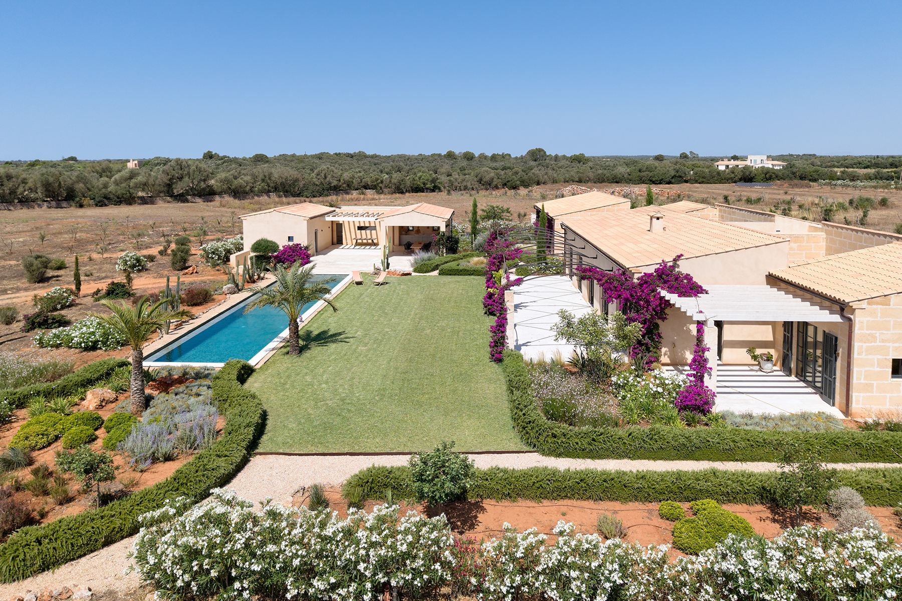  Newly built estate with pool, vineyard, and total privacy in Campos - 物件實景