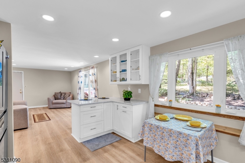 Bridgewater Twp., New Jersey, 08807, United States, 4 Bedrooms Bedrooms, ,3 BathroomsBathrooms,Residential,For Sale,1938544