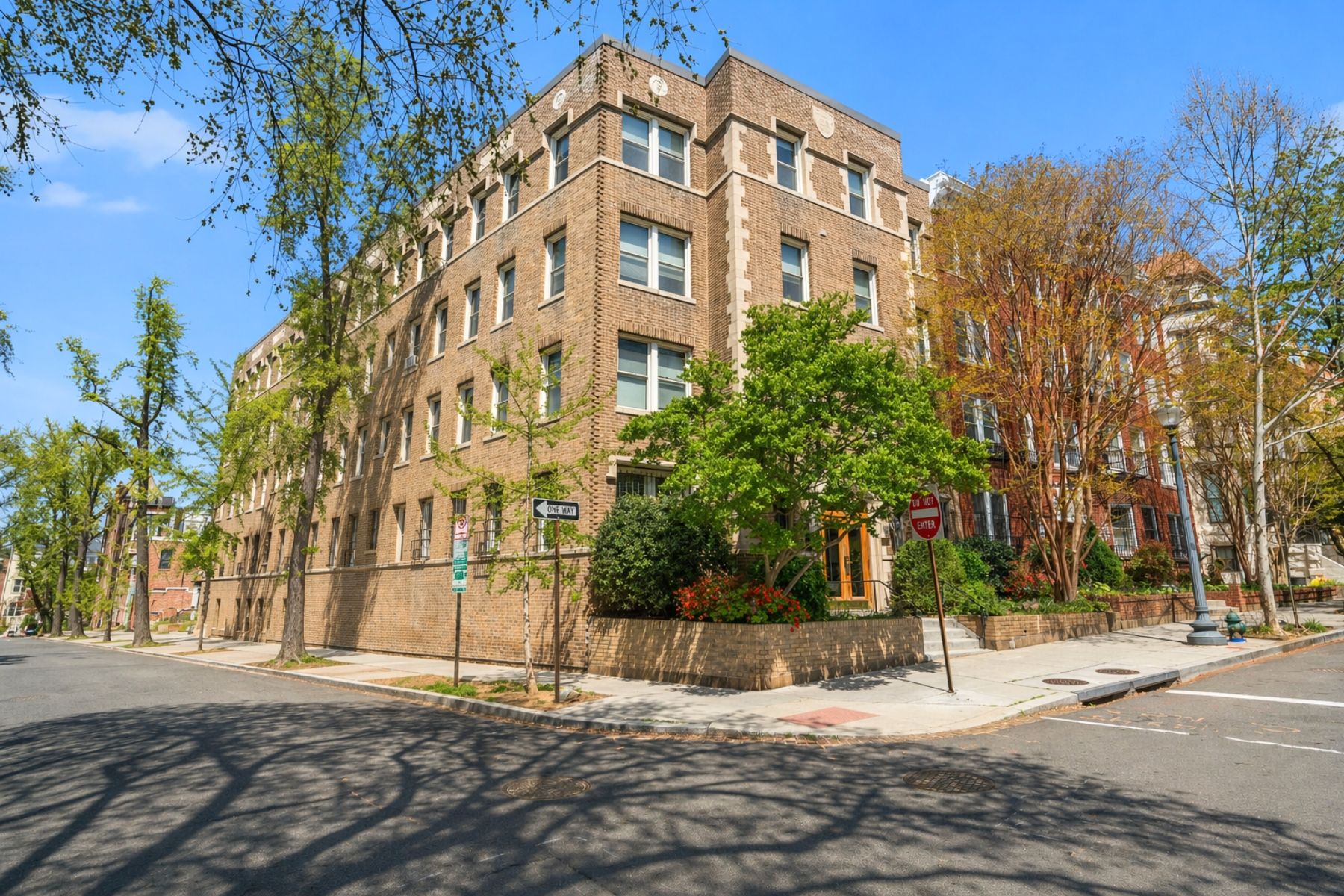  1875 Mintwood Place NW, Washington, DC, 20009 - 物件實景