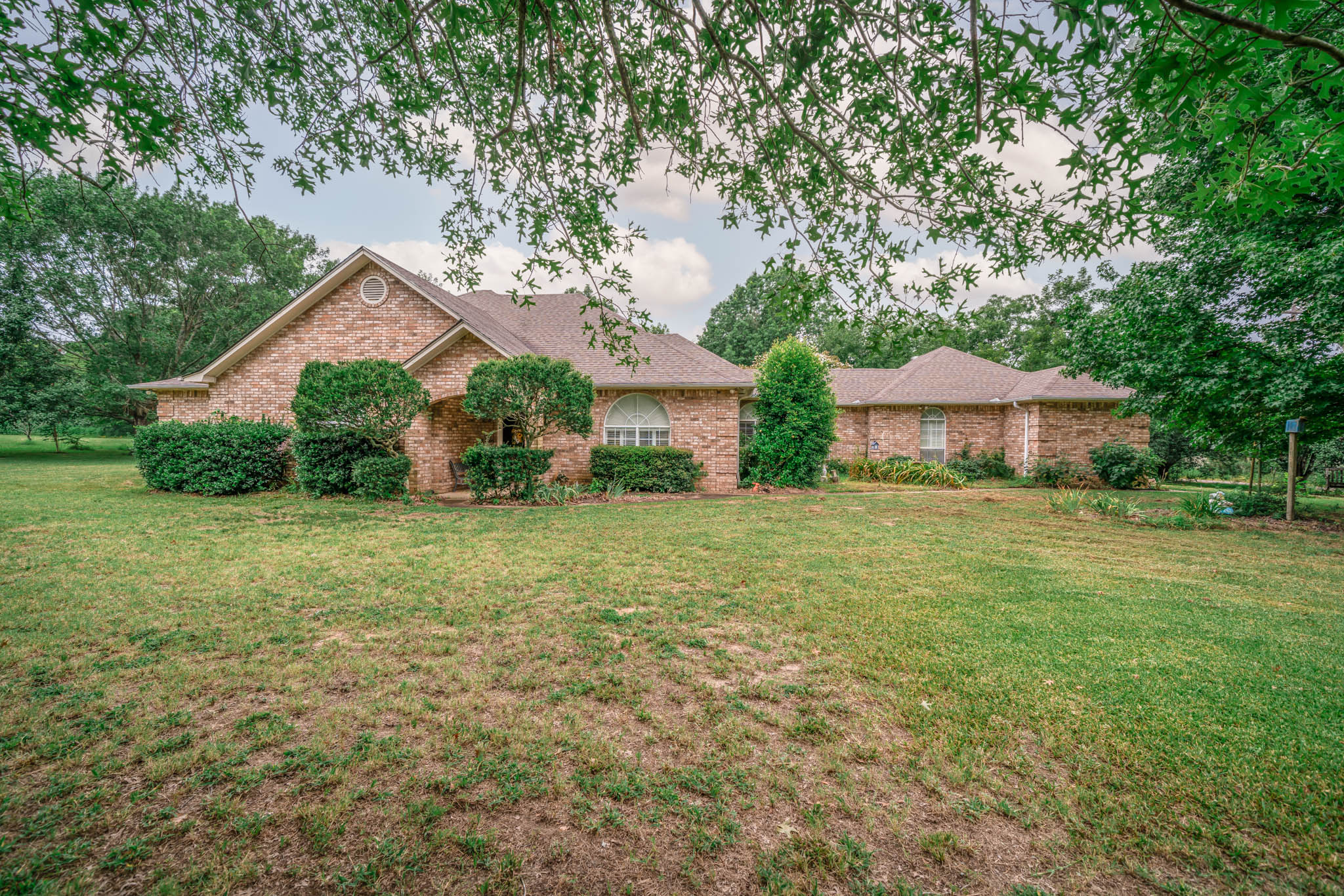 Jacksonville, Texas, 75766, United States, 3 Bedrooms Bedrooms, ,4 BathroomsBathrooms,Residential,For Sale,1984129