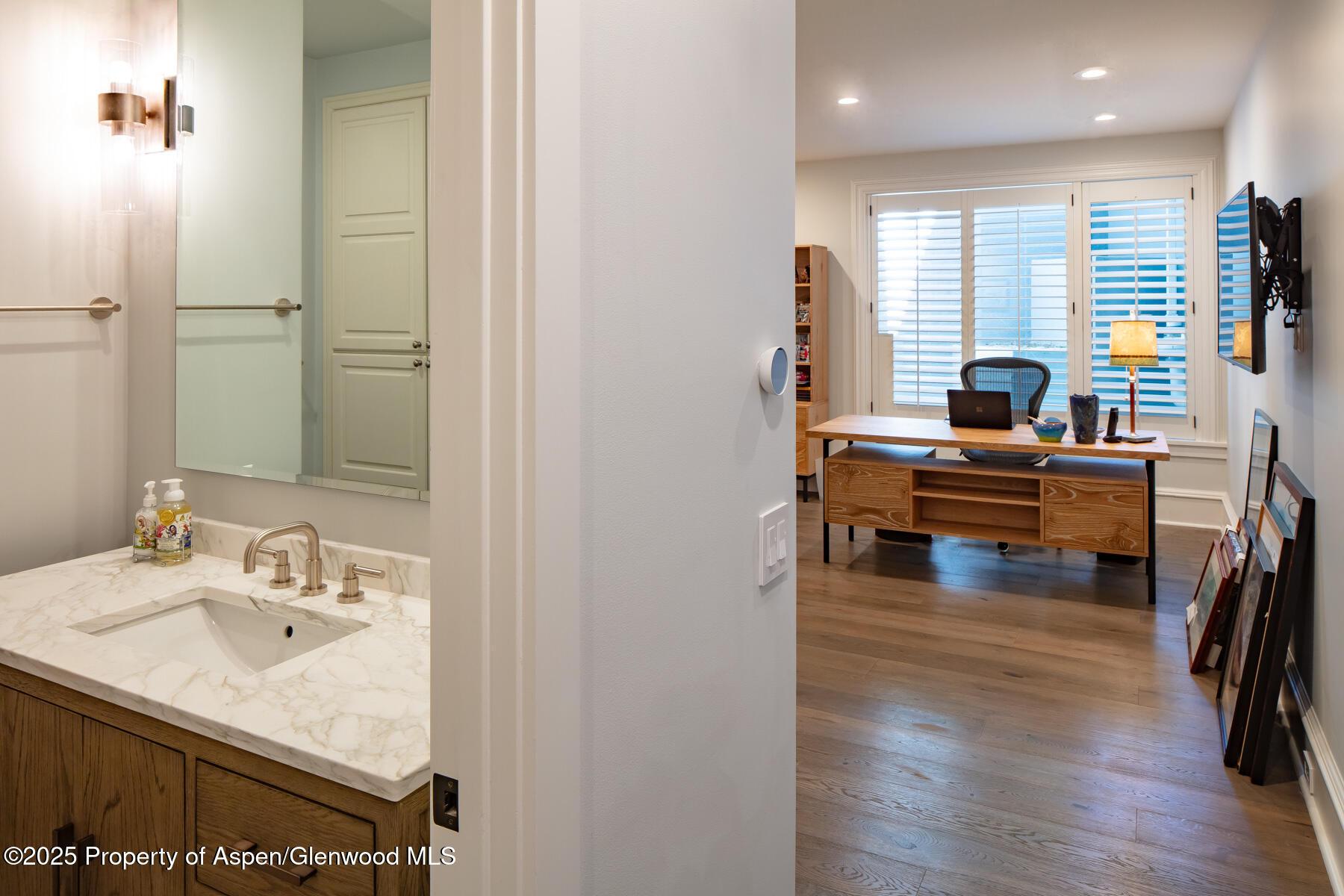 Aspen, Colorado, 81611, United States, 5 Bedrooms Bedrooms, ,6 BathroomsBathrooms,Residential,For Sale,1866830