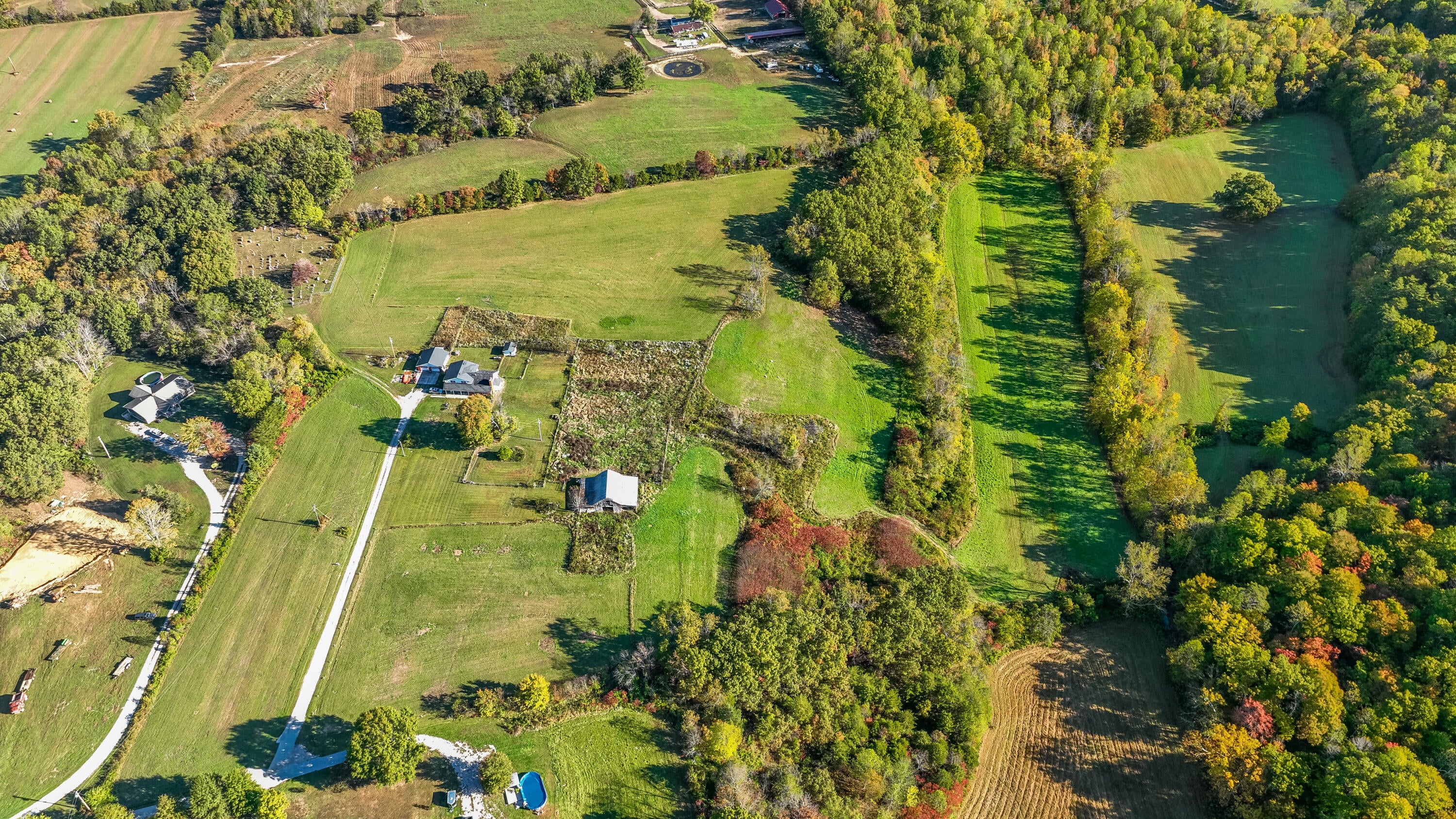 Berea, Kentucky, 40403, United States, 5 Bedrooms Bedrooms, ,3 BathroomsBathrooms,Residential,For Sale,1975265