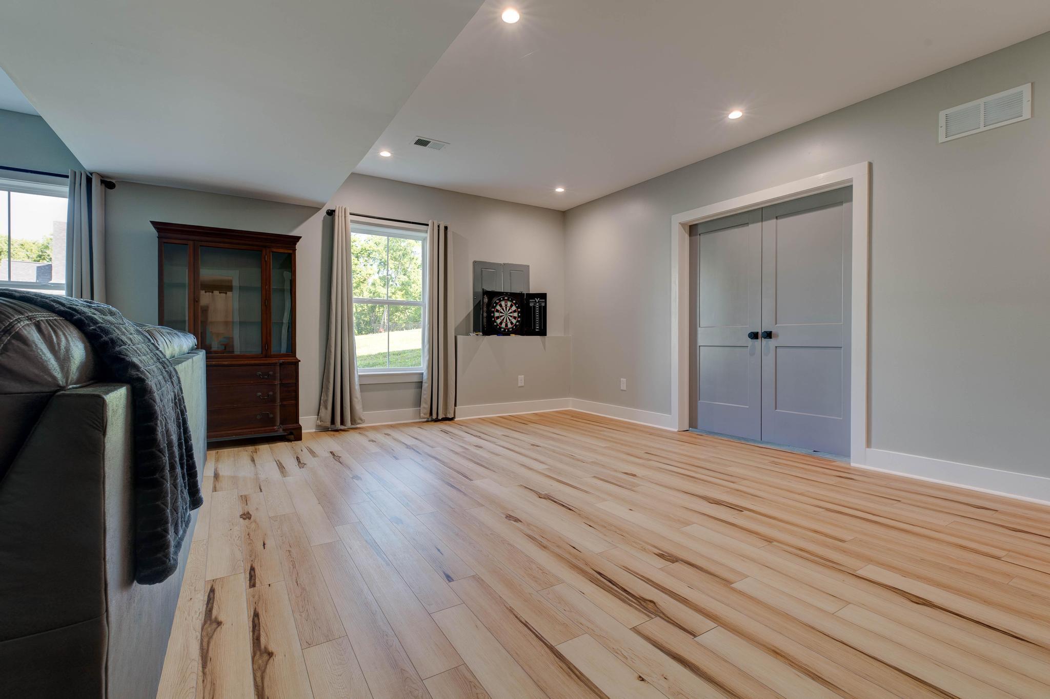 Richmond, Kentucky, 40475, United States, 4 Bedrooms Bedrooms, ,6 BathroomsBathrooms,Residential,For Sale,1971513