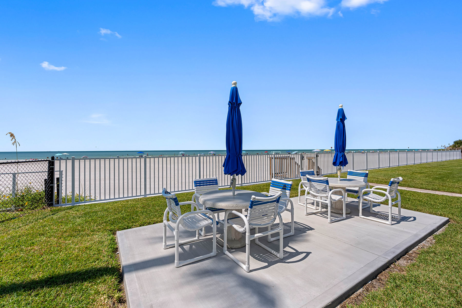  LIGHTHOUSE POINTE CONDO - 物件實景