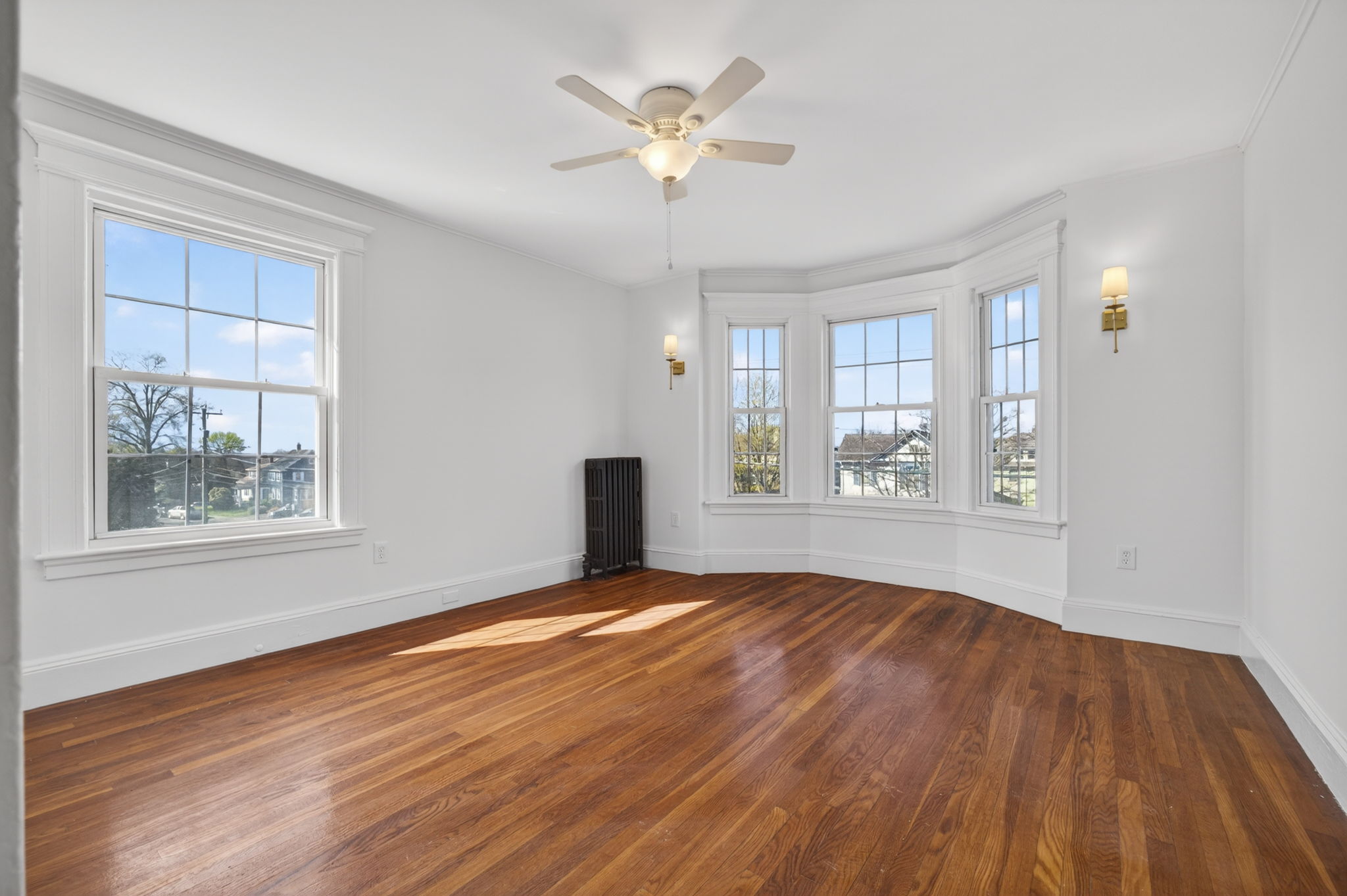  Stately and Timeless - 物件實景