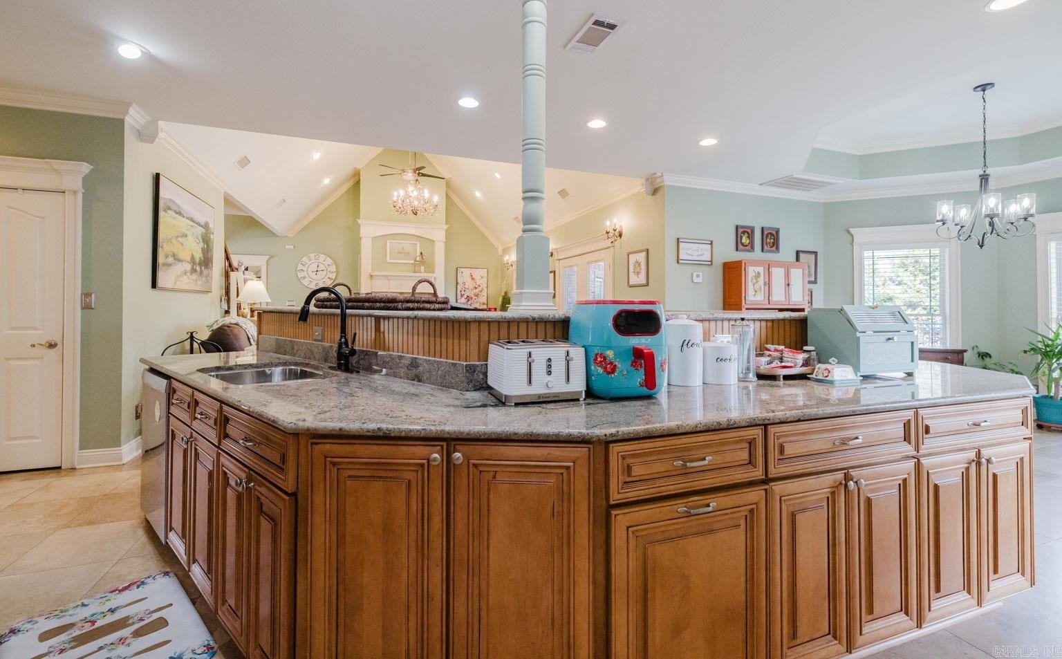 Benton, Arkansas, 72019, United States, 4 Bedrooms Bedrooms, ,4 BathroomsBathrooms,Residential,For Sale,1976443