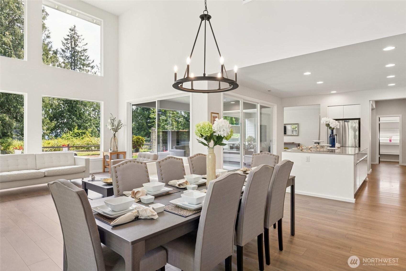 AUBURN, Washington, 98001, United States, 4 Bedrooms Bedrooms, ,4 BathroomsBathrooms,Residential,For Sale,1896068