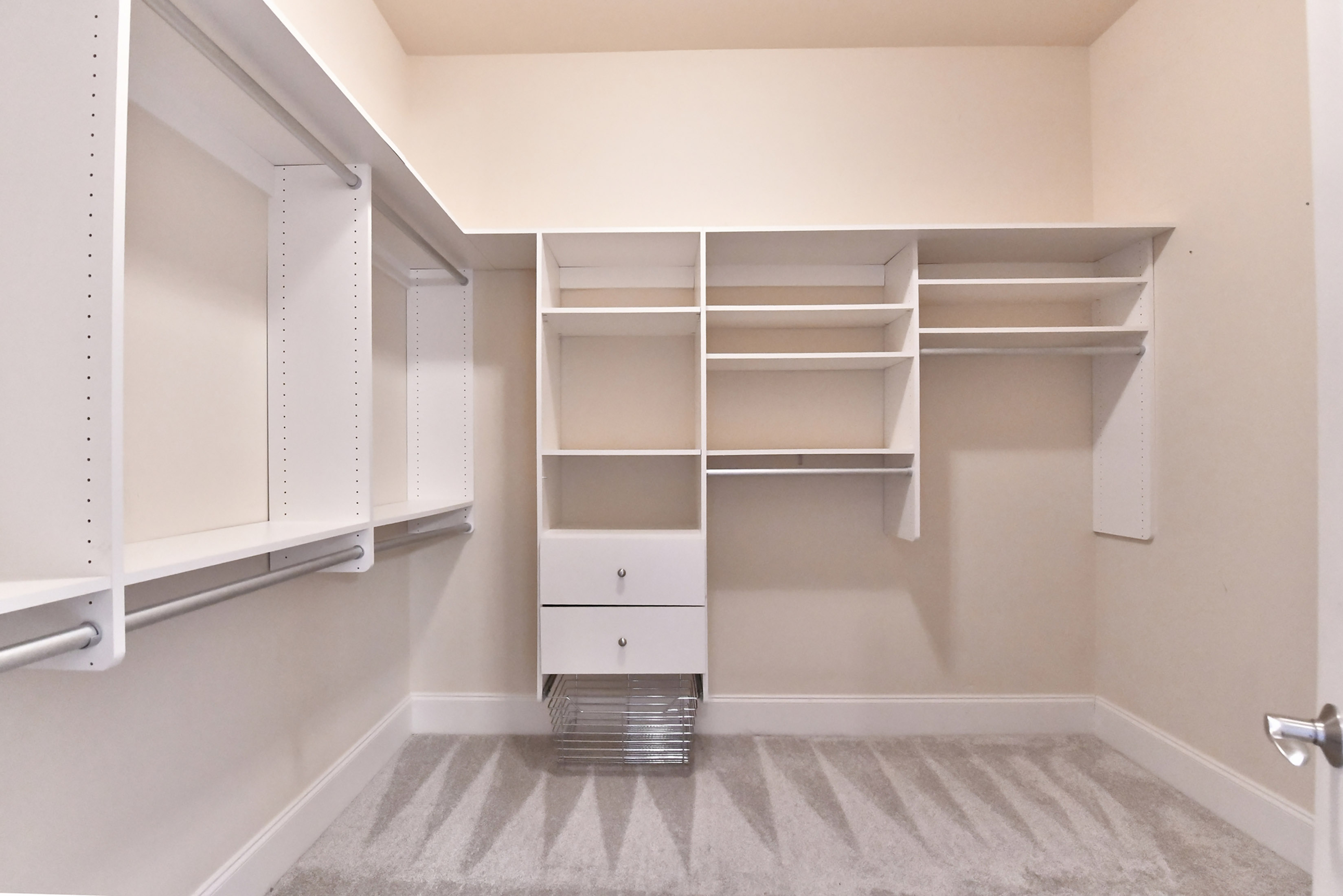  Luxury, Comfort and Privacy in One of Roswell