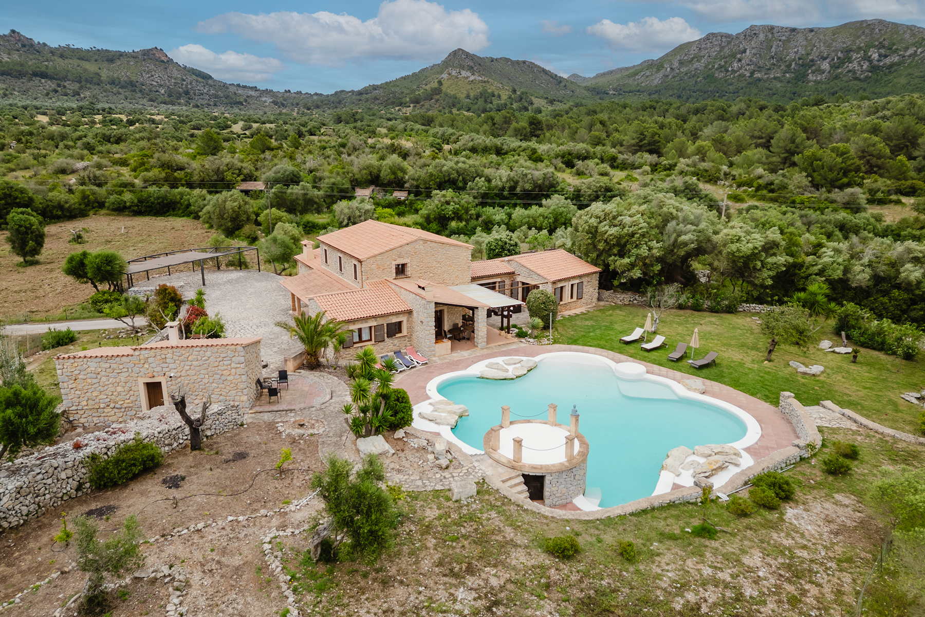  Country house with pool and holiday rental license in Artá, Mallorca - 物件實景