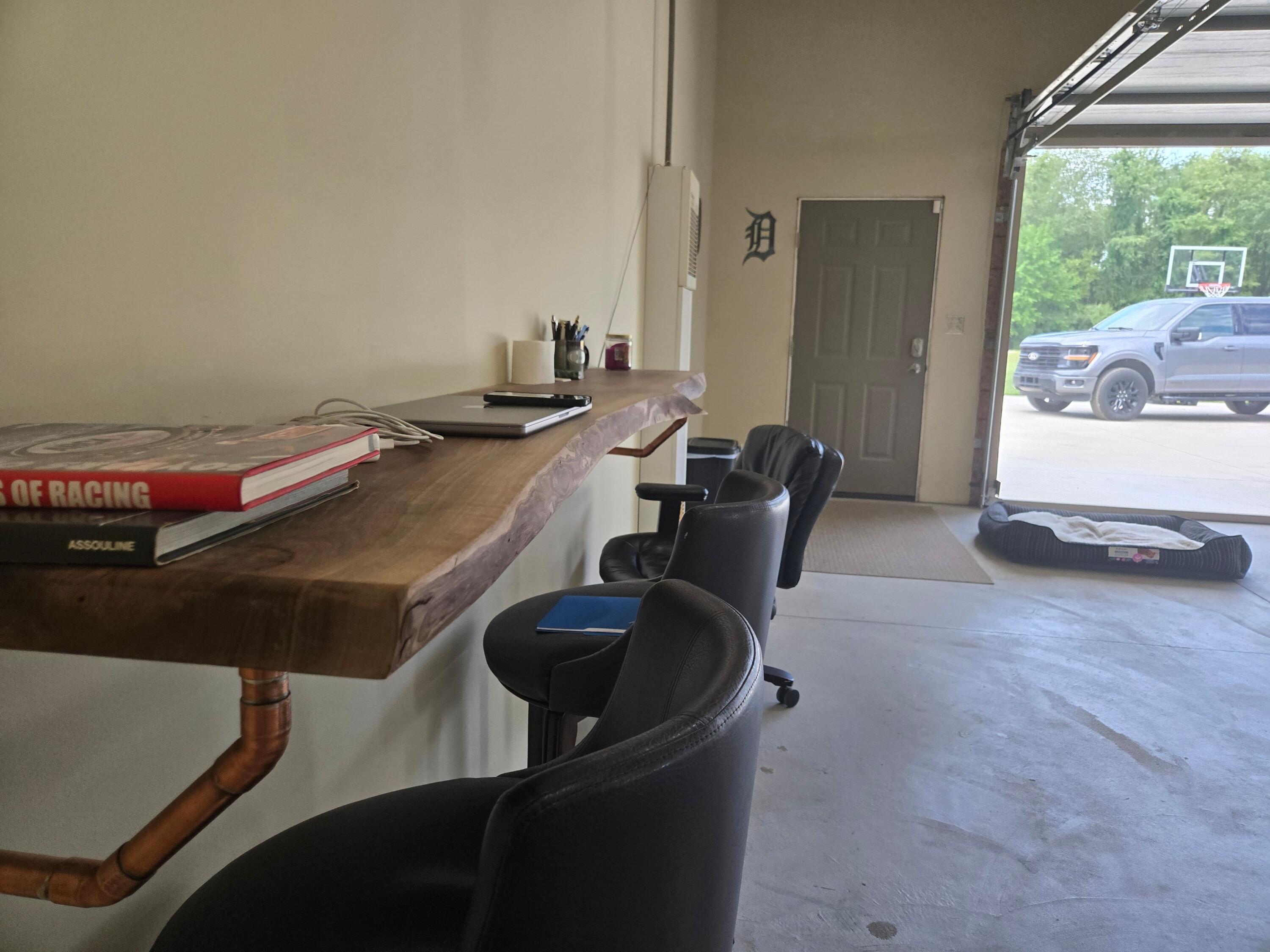 Belleville, Michigan, 48111, United States, 5 Bedrooms Bedrooms, ,5 BathroomsBathrooms,Residential,For Sale,1976520