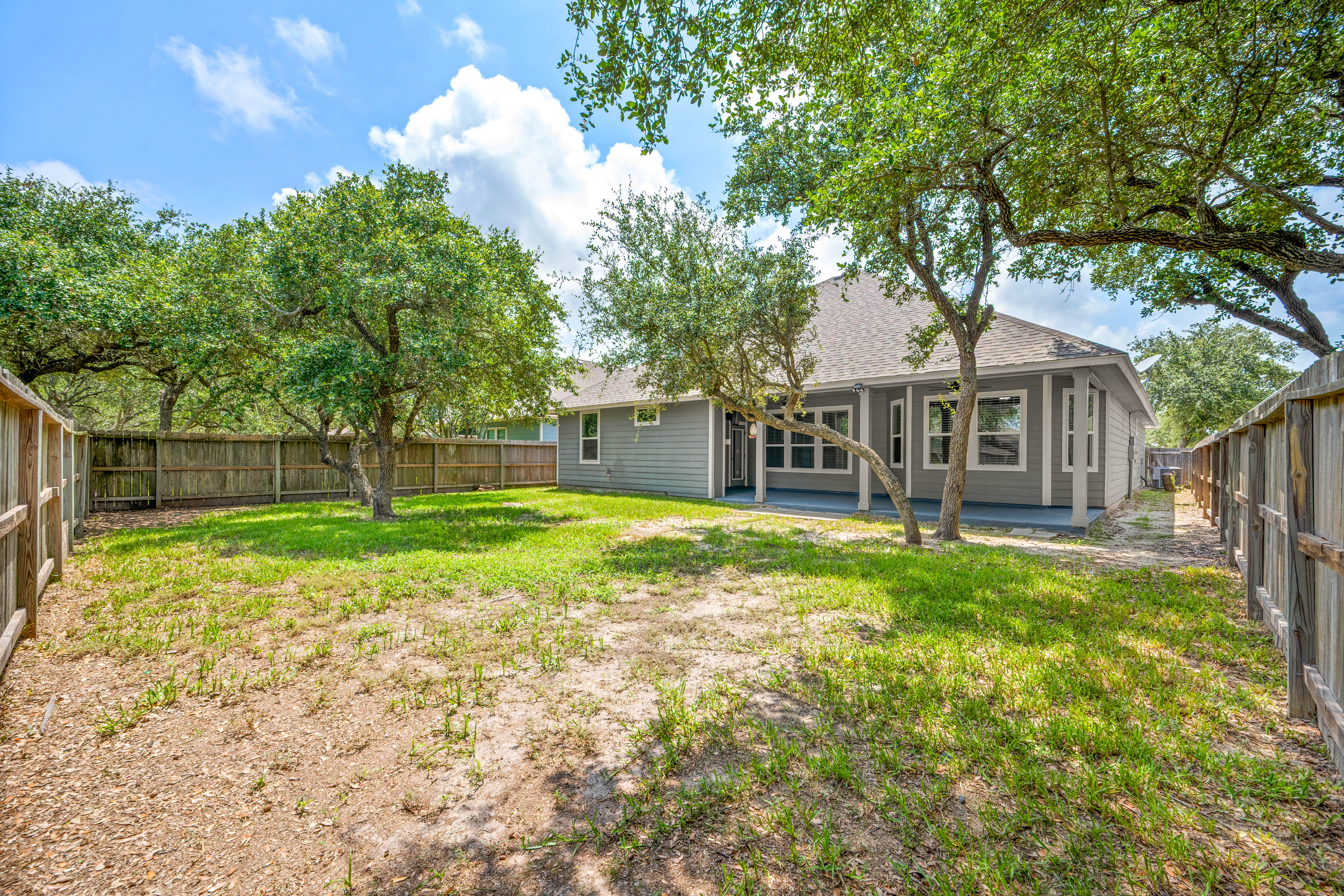  Gorgeous 4BR Home in Wandering Oaks - 物件實景