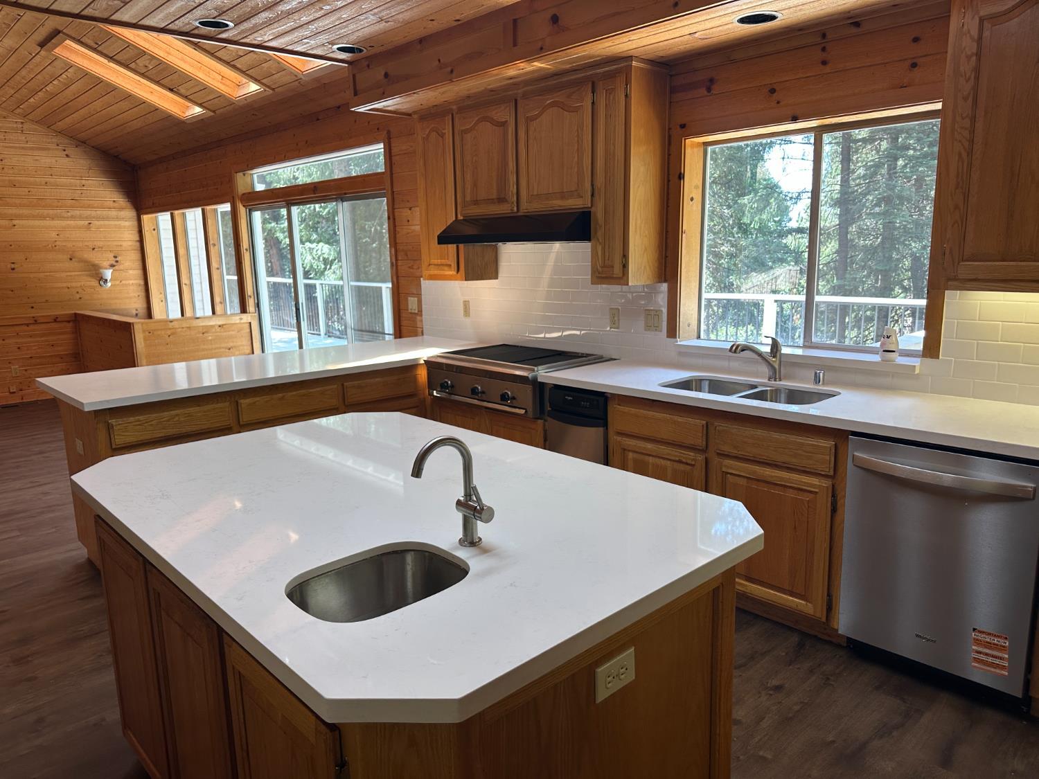 Pollock Pines, California, 95726, United States, 3 Bedrooms Bedrooms, ,3 BathroomsBathrooms,Residential,For Sale,1976360